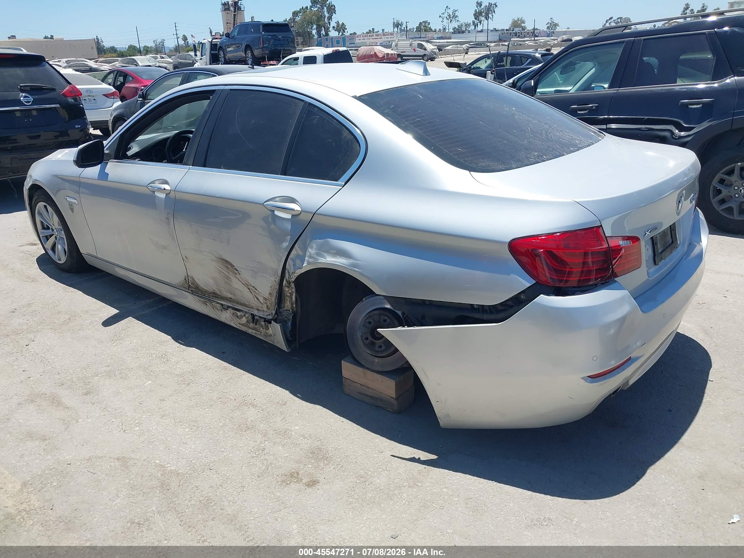 2014 Bmw 528i Xdrive Серебряный vin: WBA5A7C52ED219591