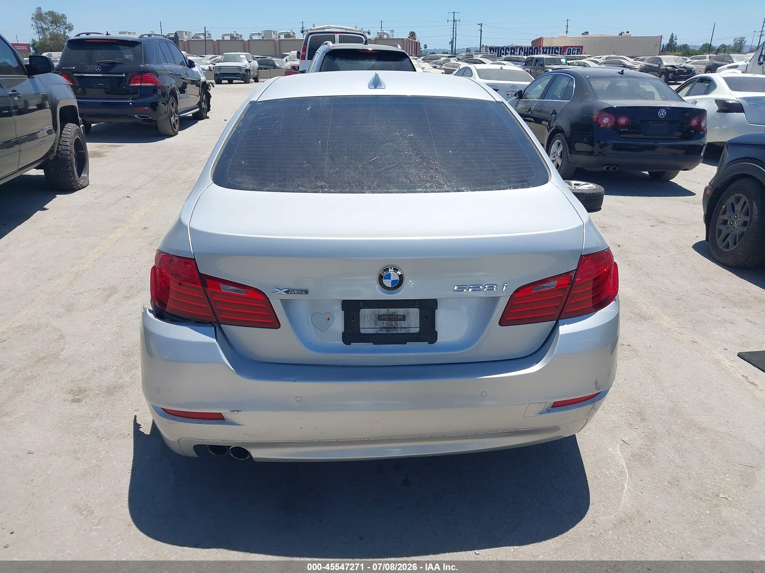 2014 Bmw 528i Xdrive Серебряный vin: WBA5A7C52ED219591