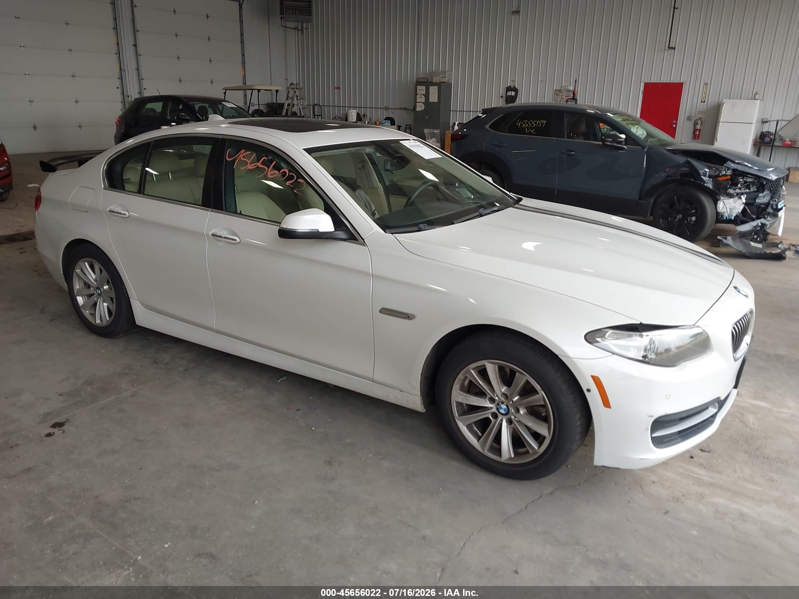 2014 Bmw 528i Xdrive Белый vin: WBA5A7C53ED618543