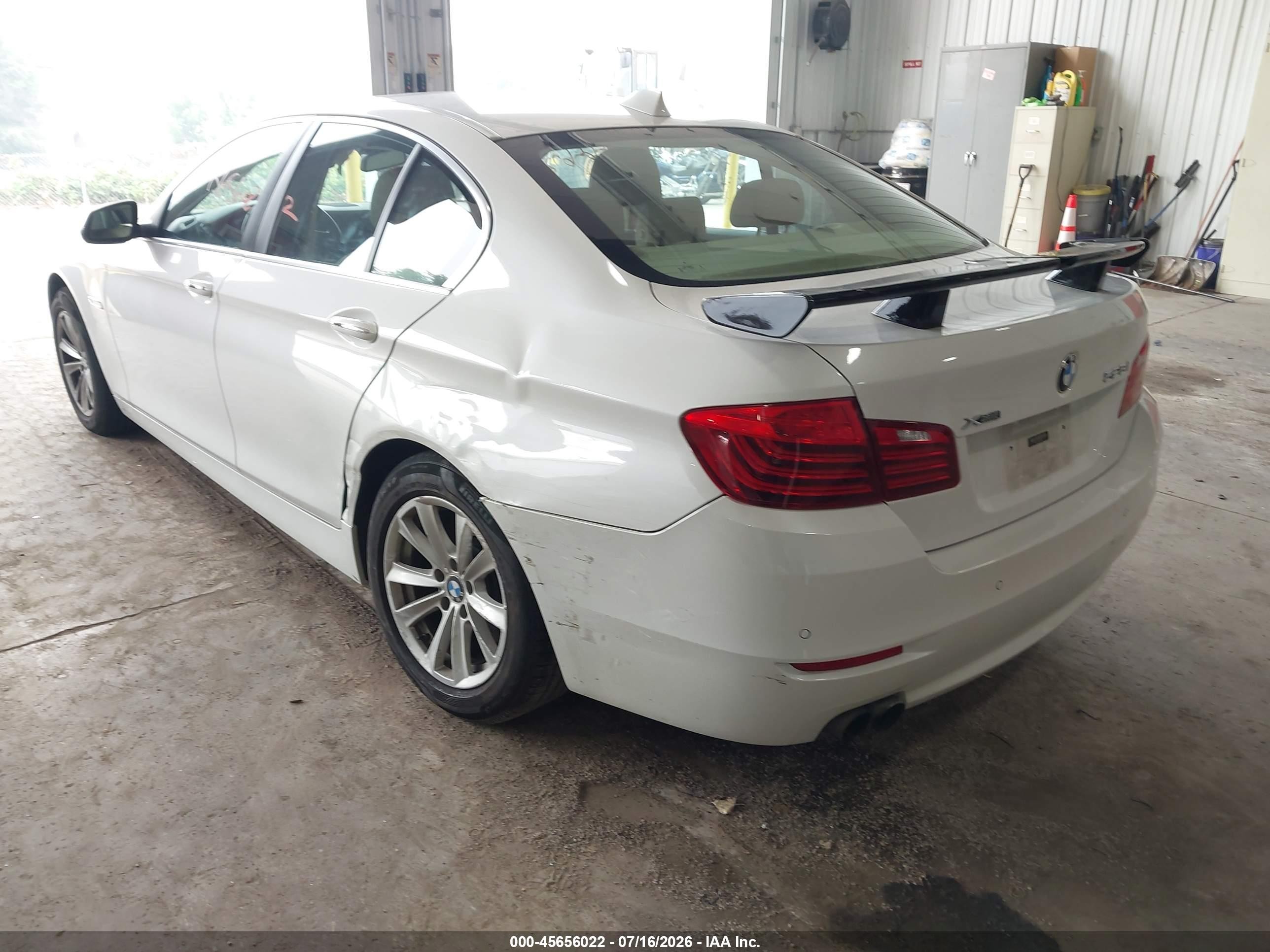 2014 Bmw 528i Xdrive Белый vin: WBA5A7C53ED618543