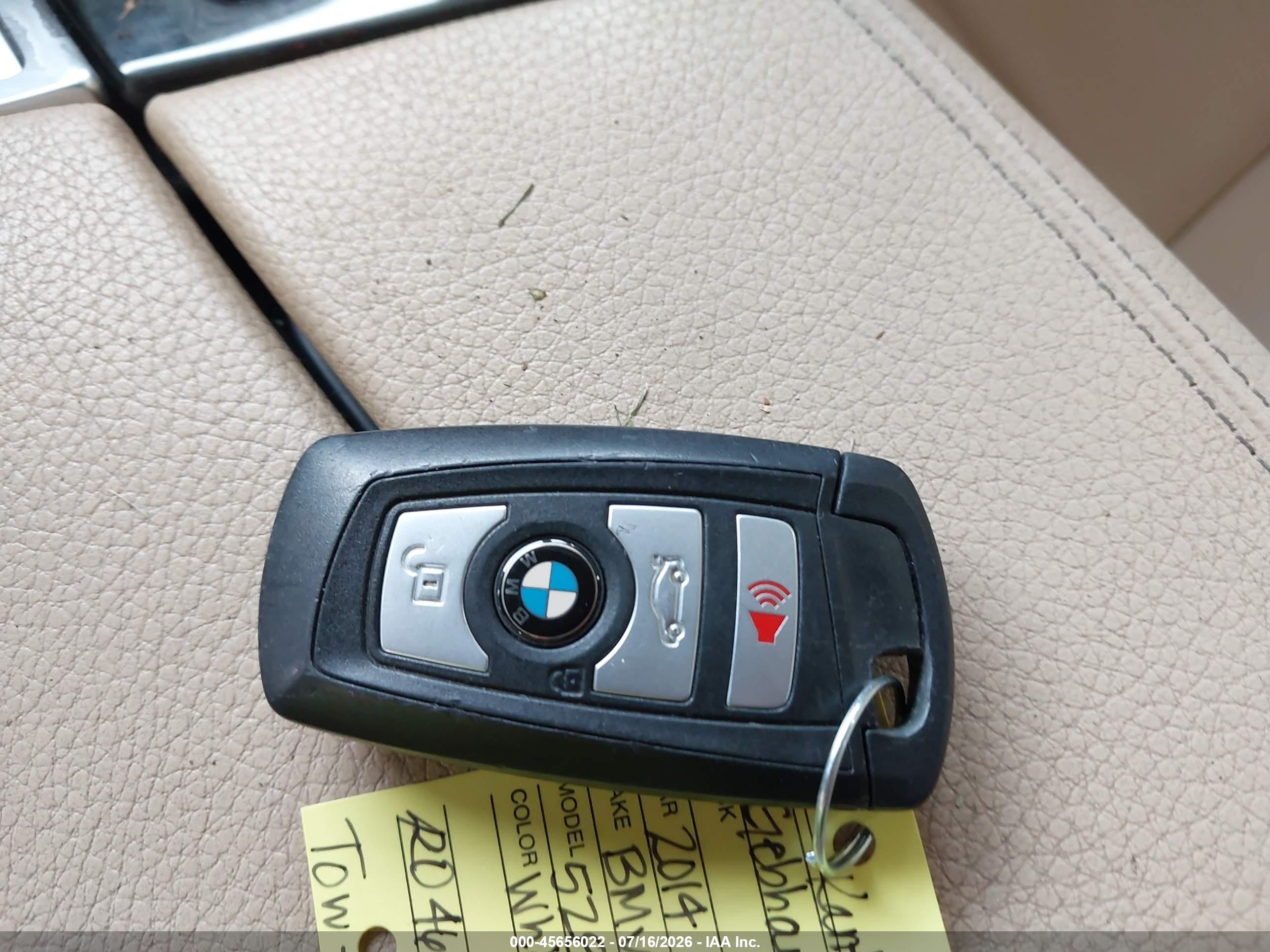 2014 Bmw 528i Xdrive Белый vin: WBA5A7C53ED618543
