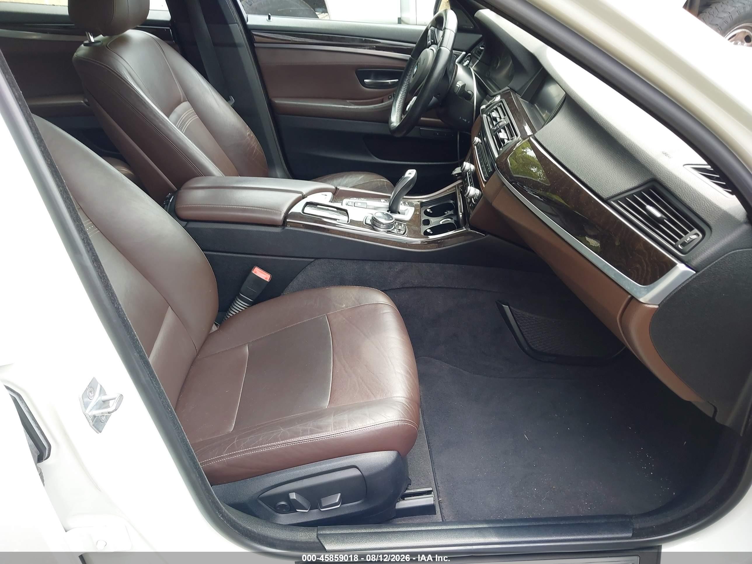 2014 Bmw 528i Xdrive Белый vin: WBA5A7C54ED612279