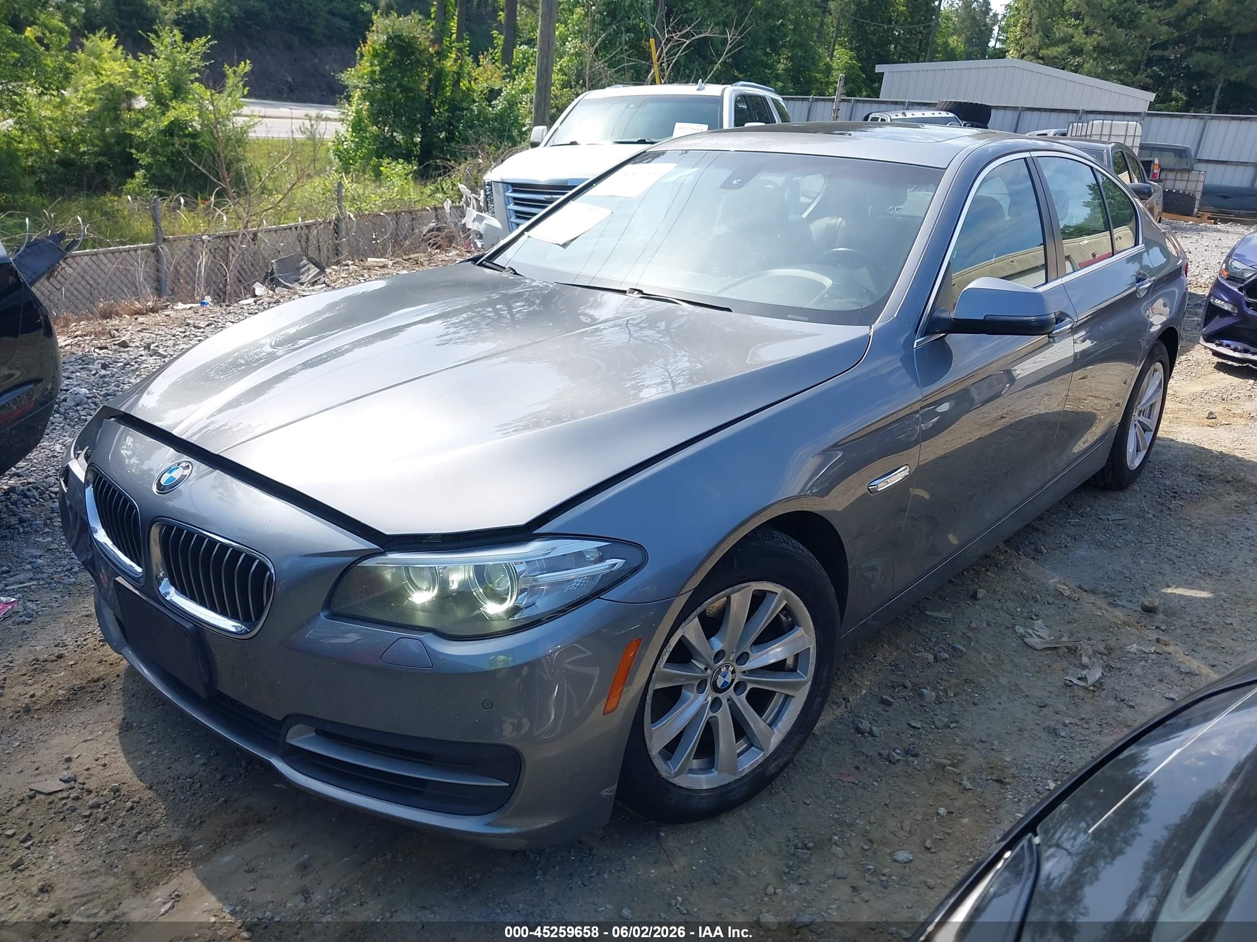2014 Bmw 528i Xdrive Silver vin: WBA5A7C54ED617417