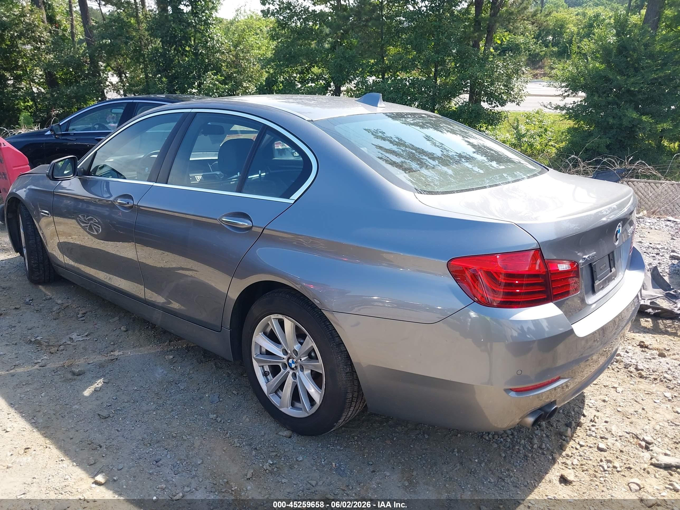 2014 Bmw 528i Xdrive Silver vin: WBA5A7C54ED617417