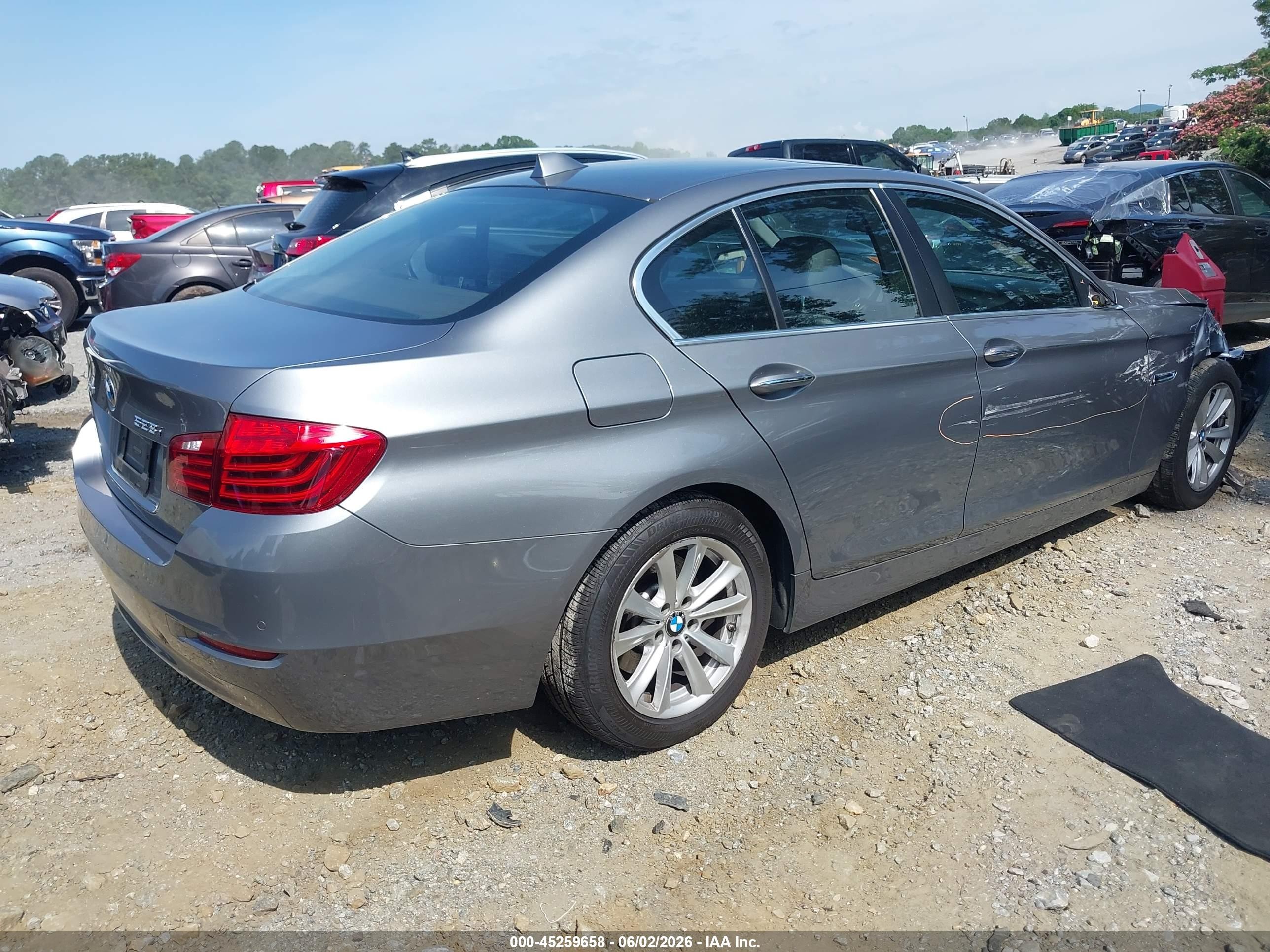 2014 Bmw 528i Xdrive Silver vin: WBA5A7C54ED617417