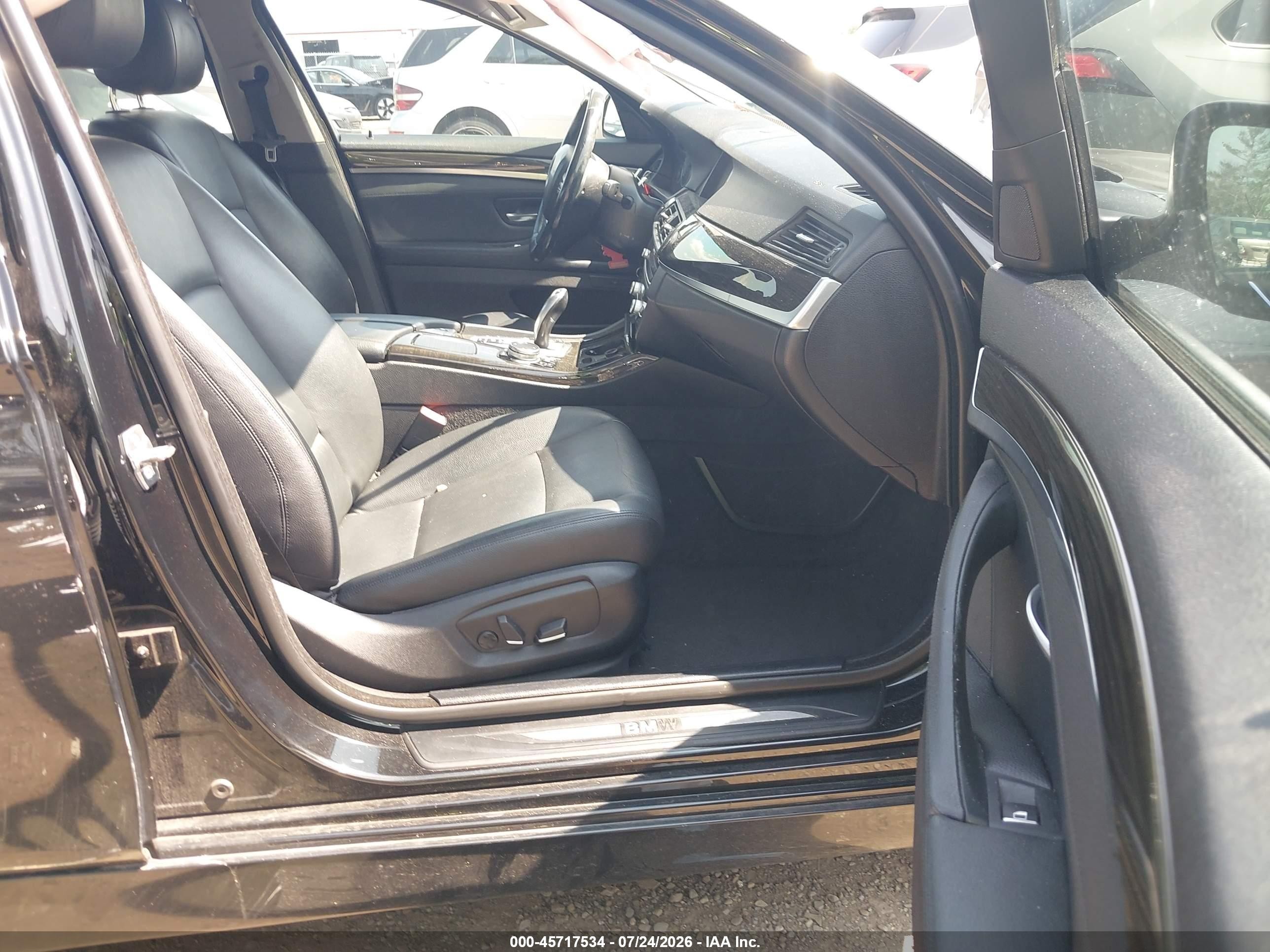 2015 Bmw 528i Xdrive Black vin: WBA5A7C54FD623560