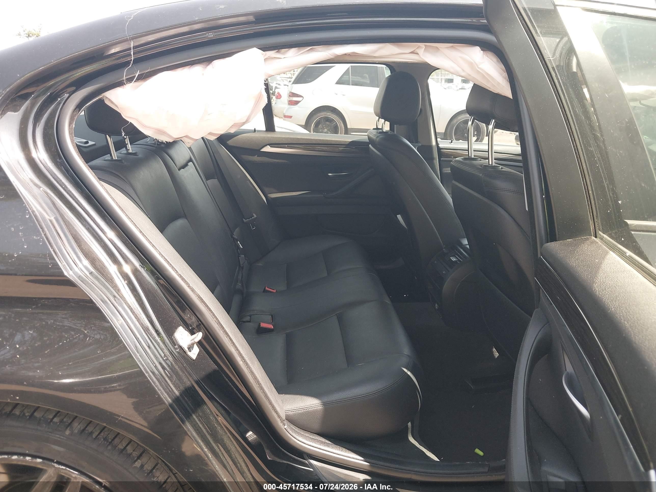 2015 Bmw 528i Xdrive Black vin: WBA5A7C54FD623560
