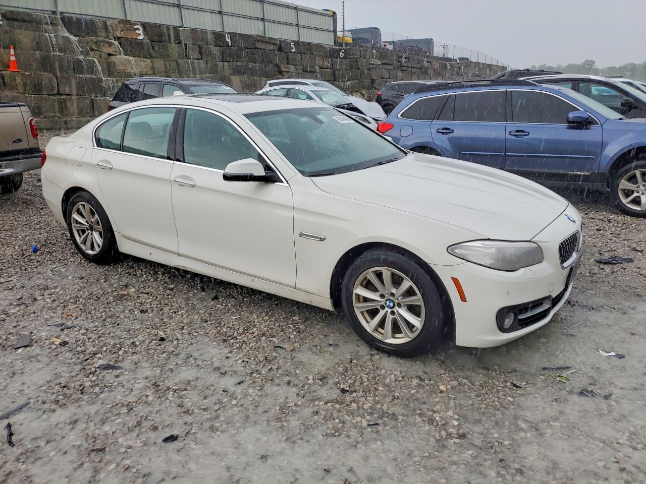 2015 Bmw 528 Xi White vin: WBA5A7C54FD624143