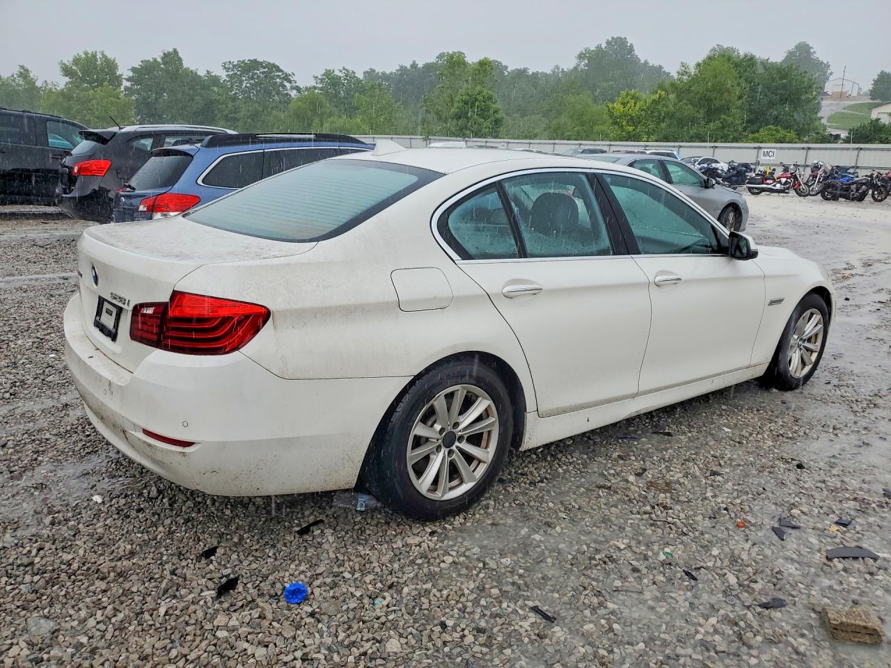 2015 Bmw 528 Xi White vin: WBA5A7C54FD624143