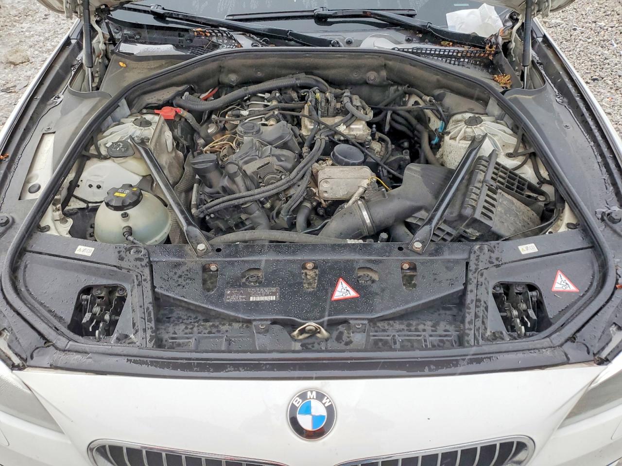2015 Bmw 528 Xi White vin: WBA5A7C54FD624143