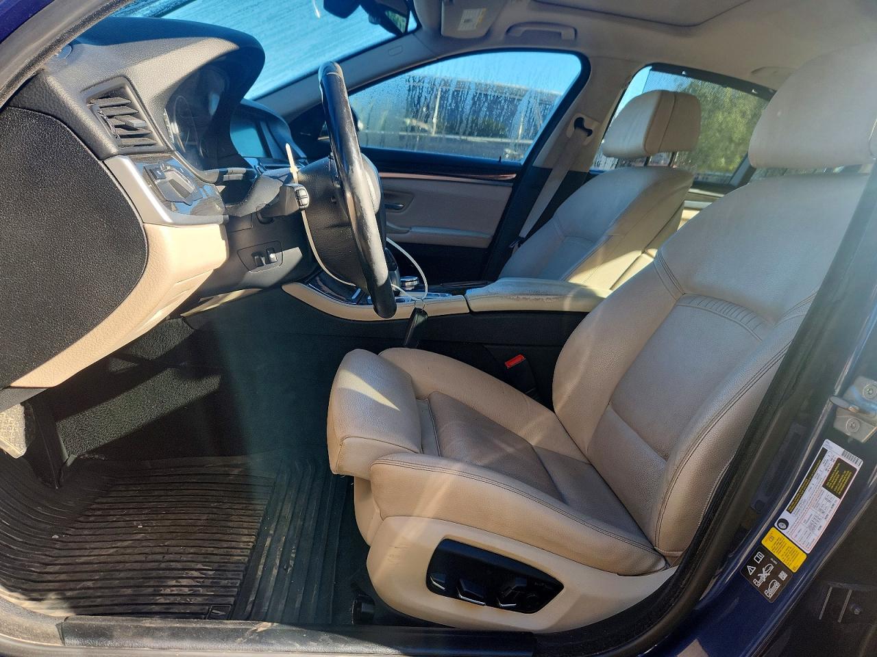2015 Bmw 528 Xi Blue vin: WBA5A7C54FG143176