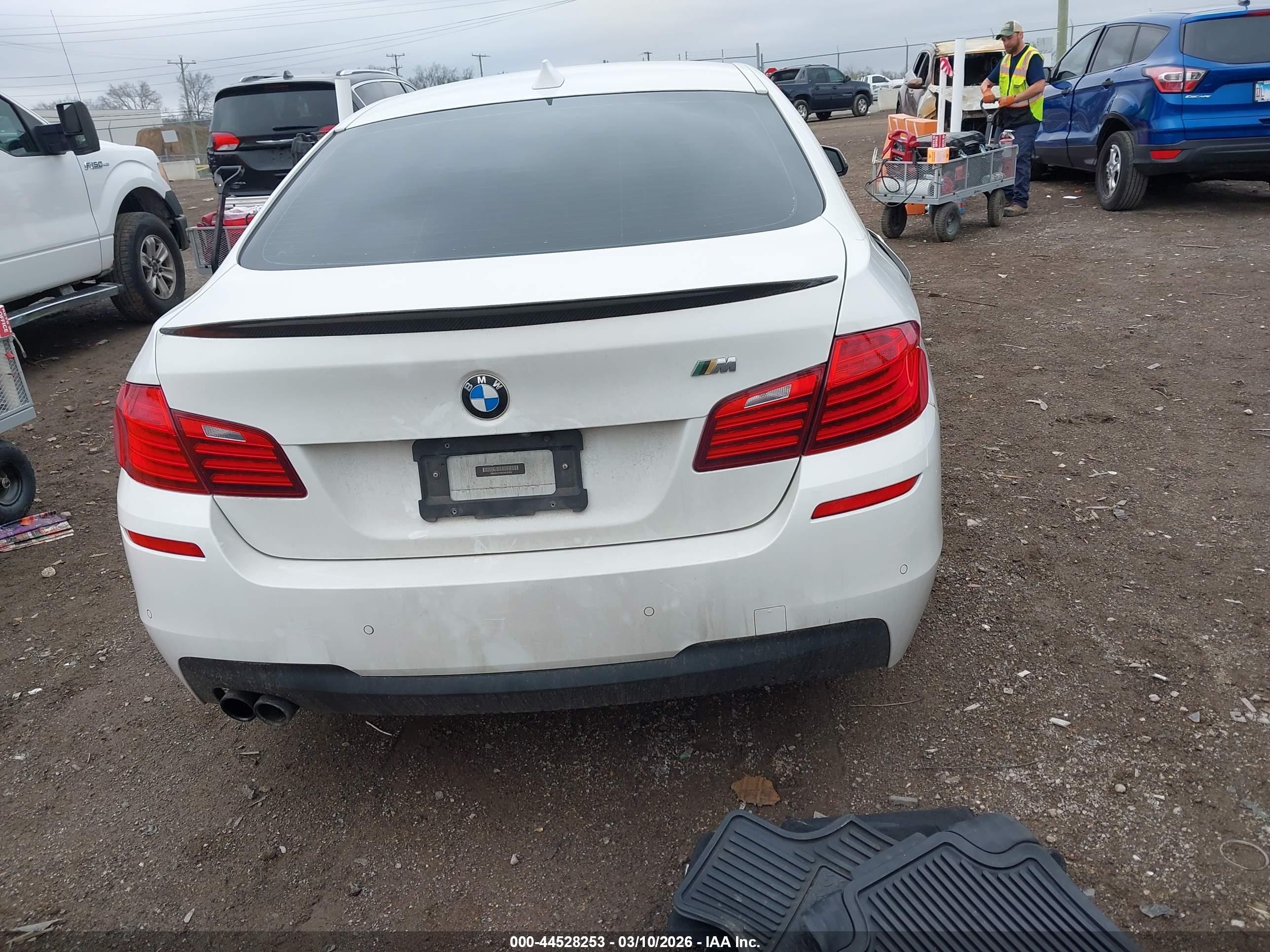 2014 Bmw 528i Xdrive White vin: WBA5A7C55ED612453