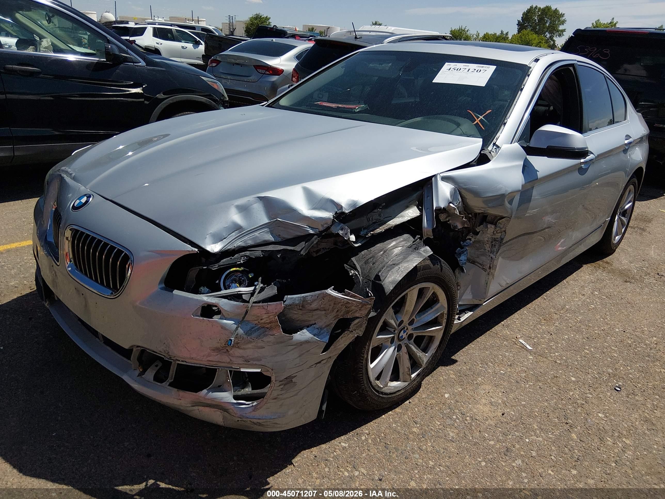 2014 Bmw 528i Xdrive Silver vin: WBA5A7C55ED618804