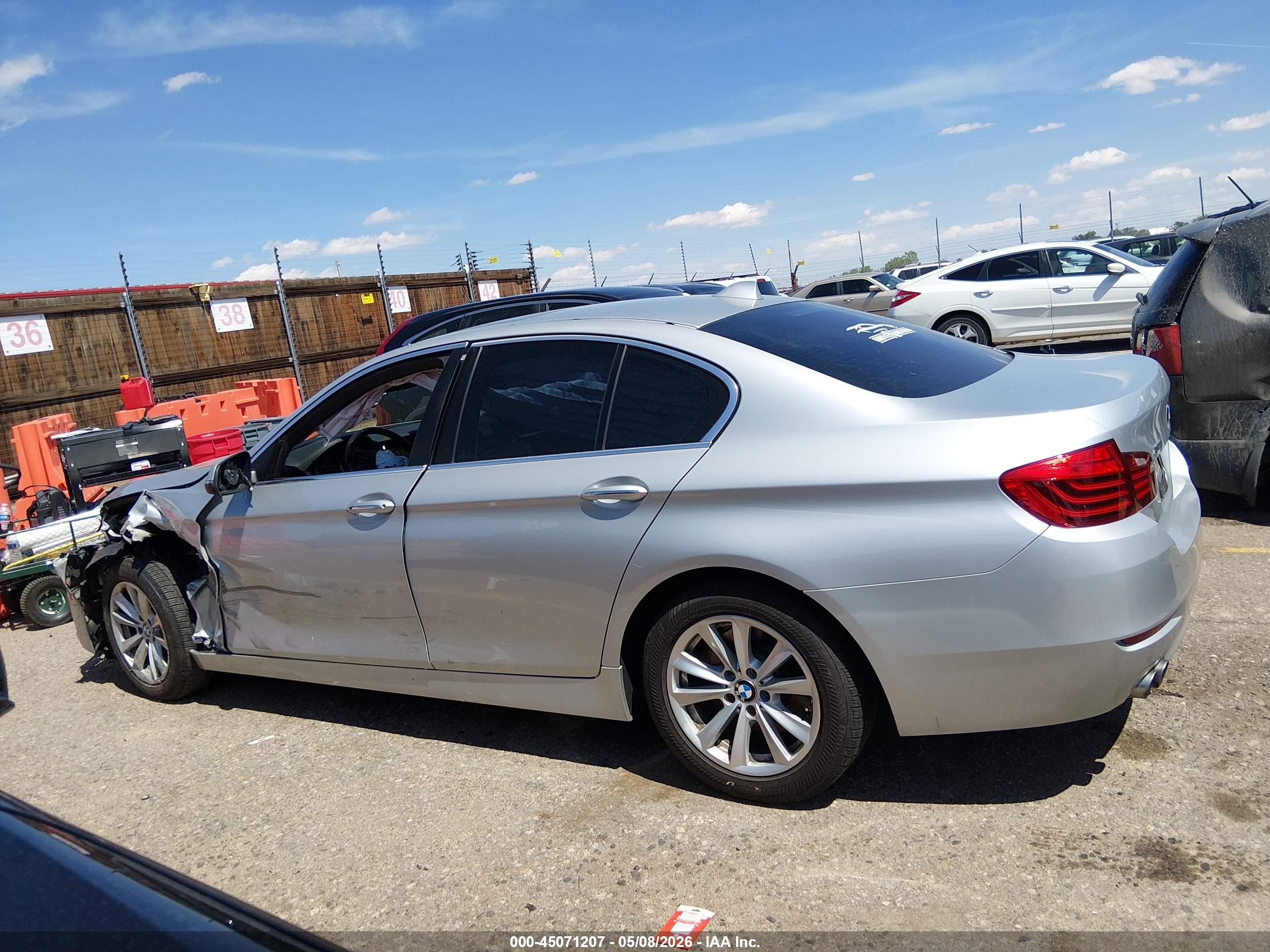 2014 Bmw 528i Xdrive Silver vin: WBA5A7C55ED618804