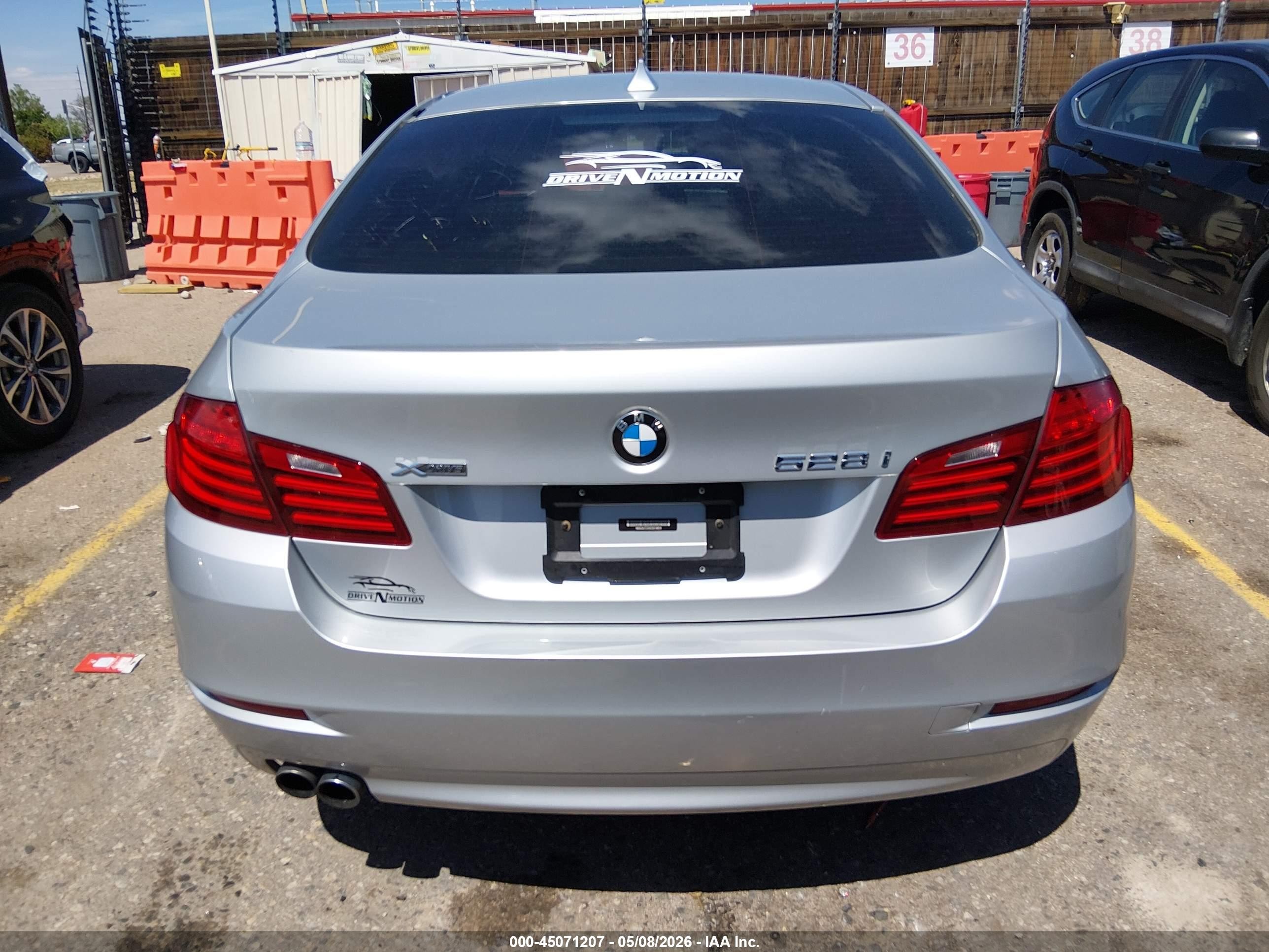 2014 Bmw 528i Xdrive Silver vin: WBA5A7C55ED618804