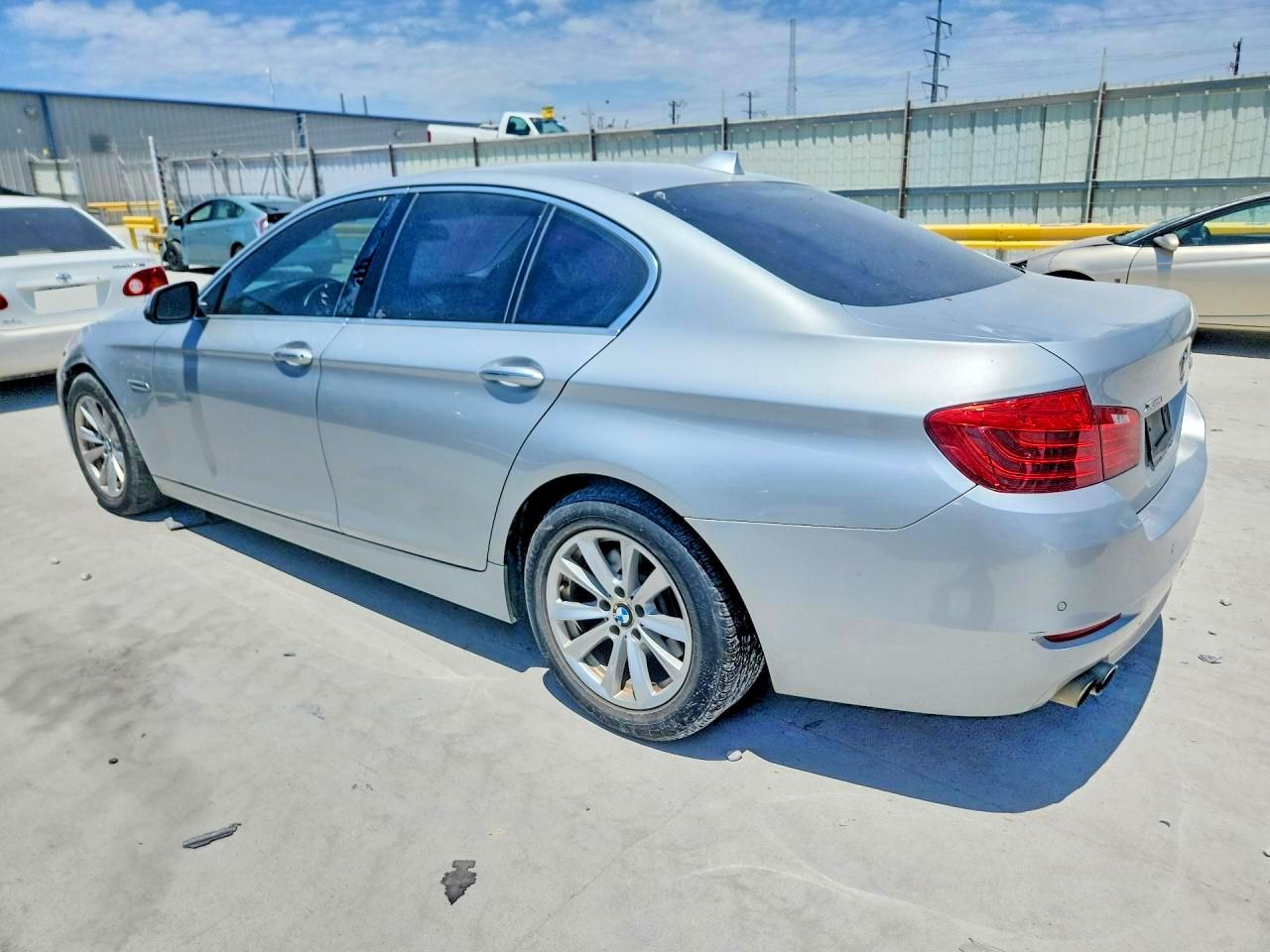 2014 Bmw 528 Xi Silver vin: WBA5A7C55ED619645