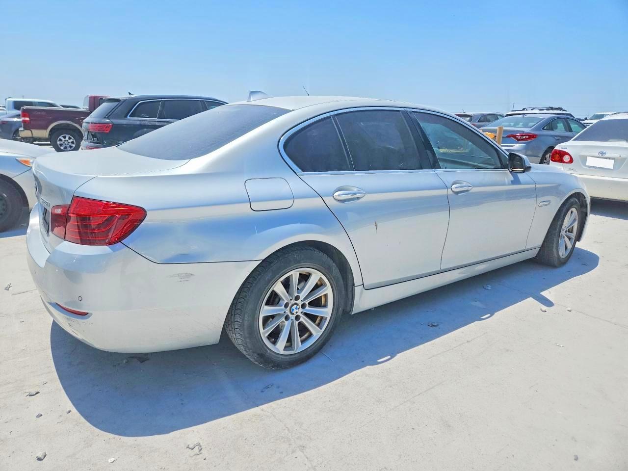 2014 Bmw 528 Xi Silver vin: WBA5A7C55ED619645