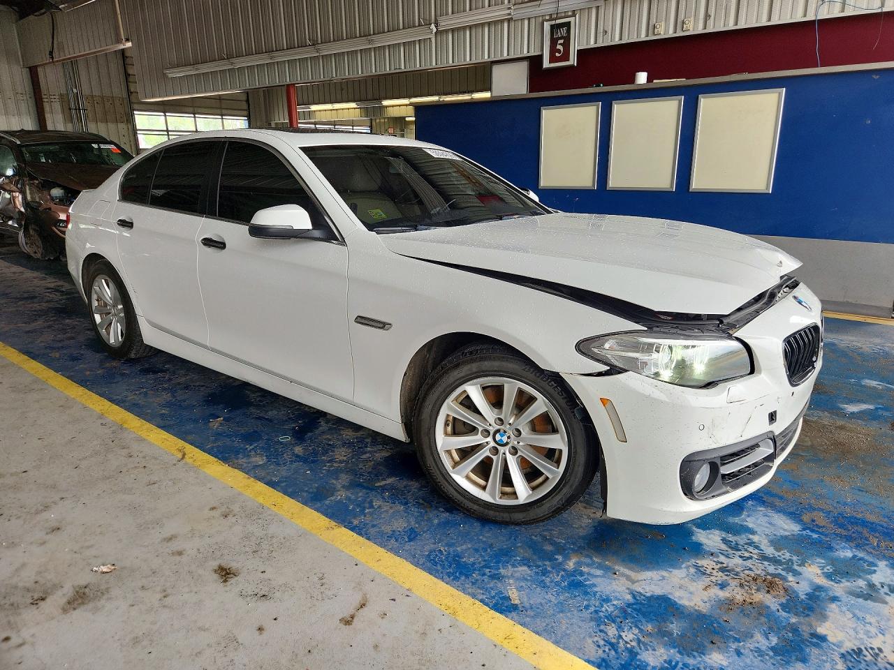 2015 Bmw 528 Xi Белый vin: WBA5A7C55FD626130