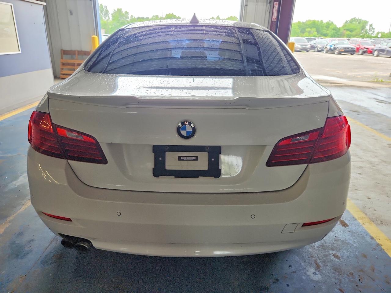 2015 Bmw 528 Xi Белый vin: WBA5A7C55FD626130