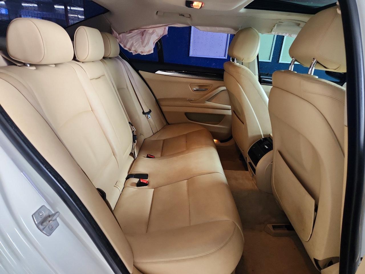 2015 Bmw 528 Xi Белый vin: WBA5A7C55FD626130