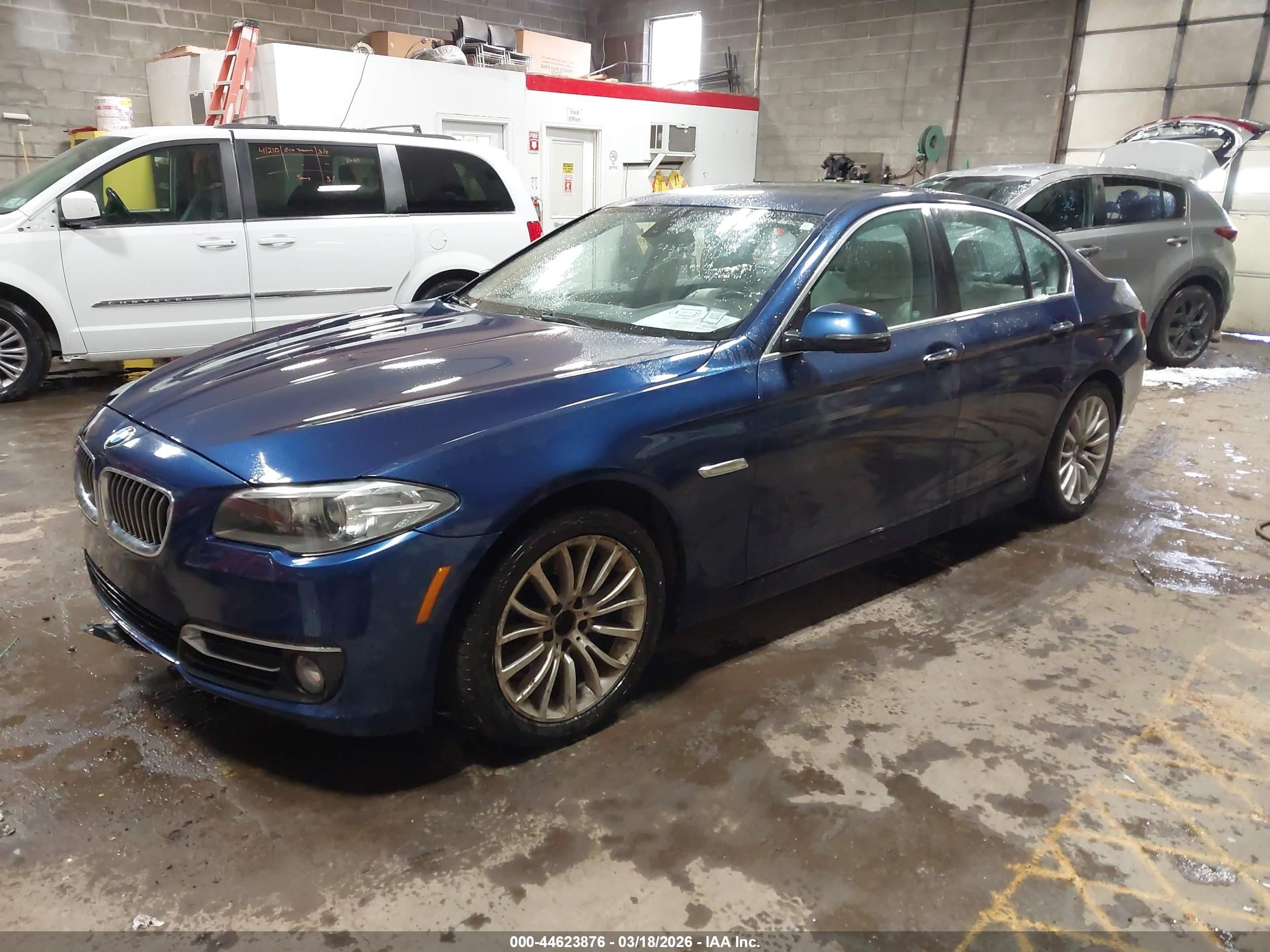 2015 Bmw 528i Xdrive Blue vin: WBA5A7C55FD627357