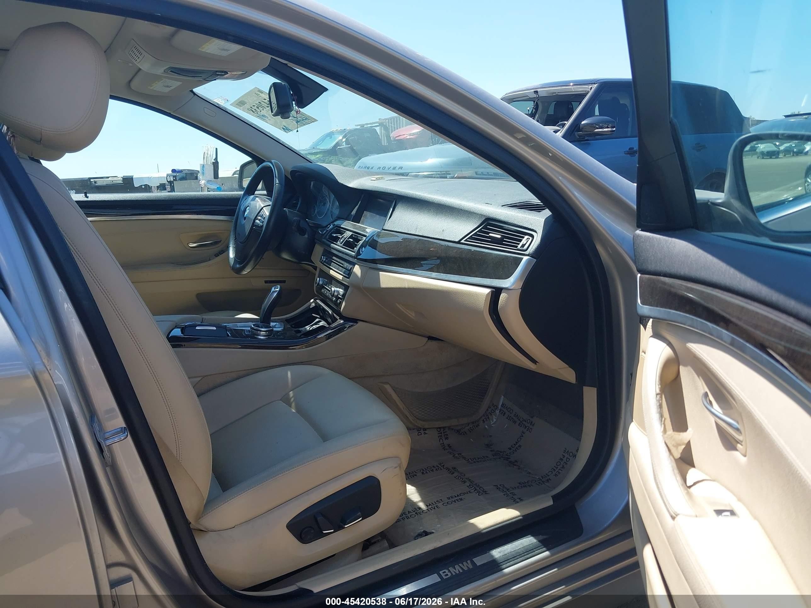 2014 Bmw 528i Xdrive Gold vin: WBA5A7C56ED219626