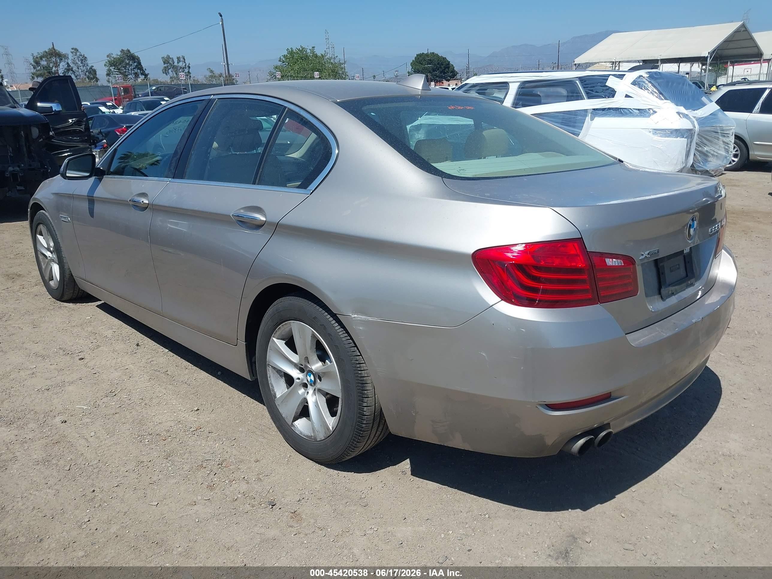 2014 Bmw 528i Xdrive Gold vin: WBA5A7C56ED219626
