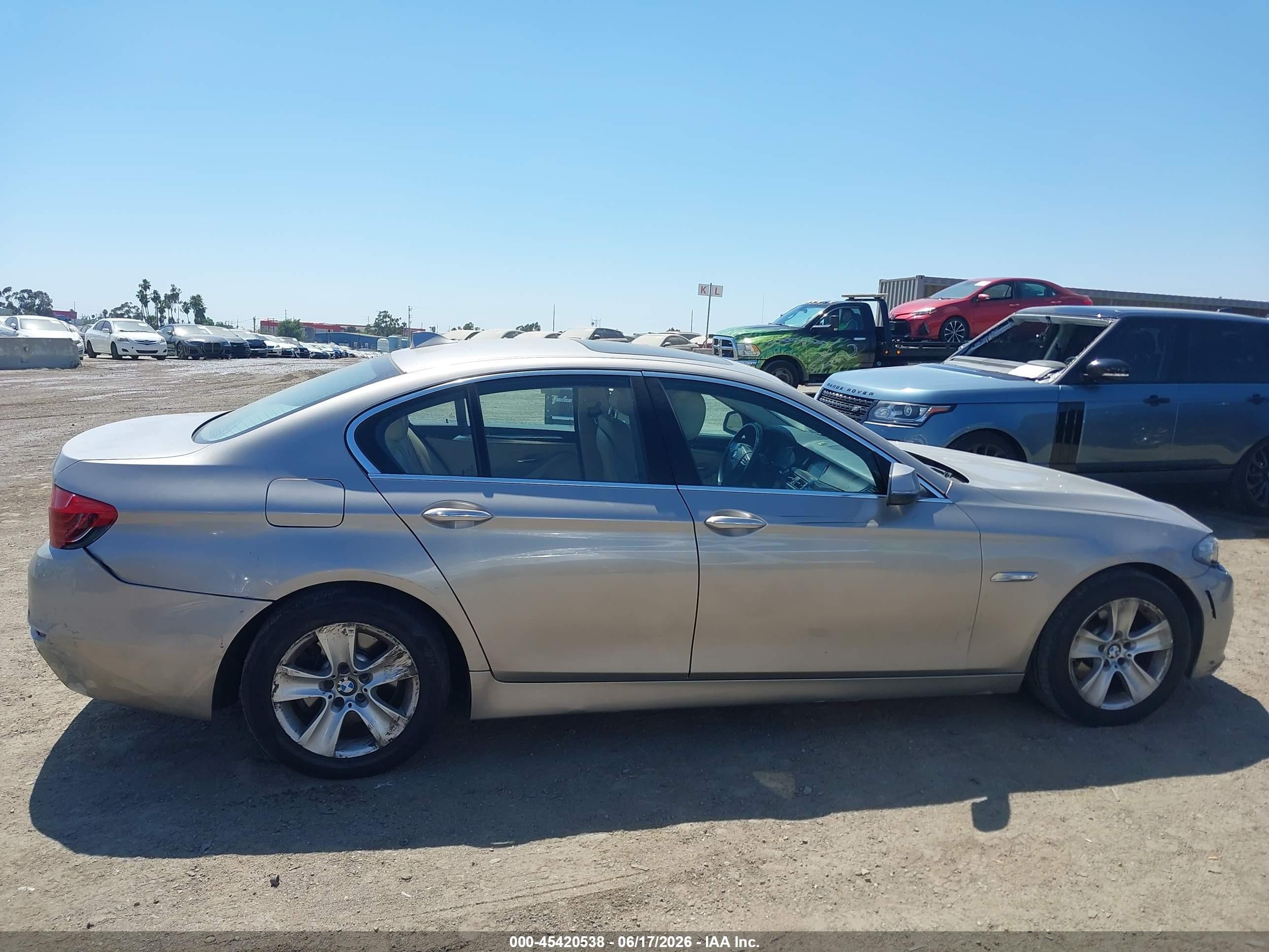2014 Bmw 528i Xdrive Gold vin: WBA5A7C56ED219626