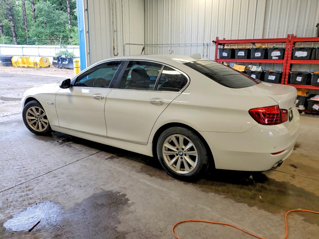 2015 Bmw 528 Xi Белый vin: WBA5A7C56FD625066