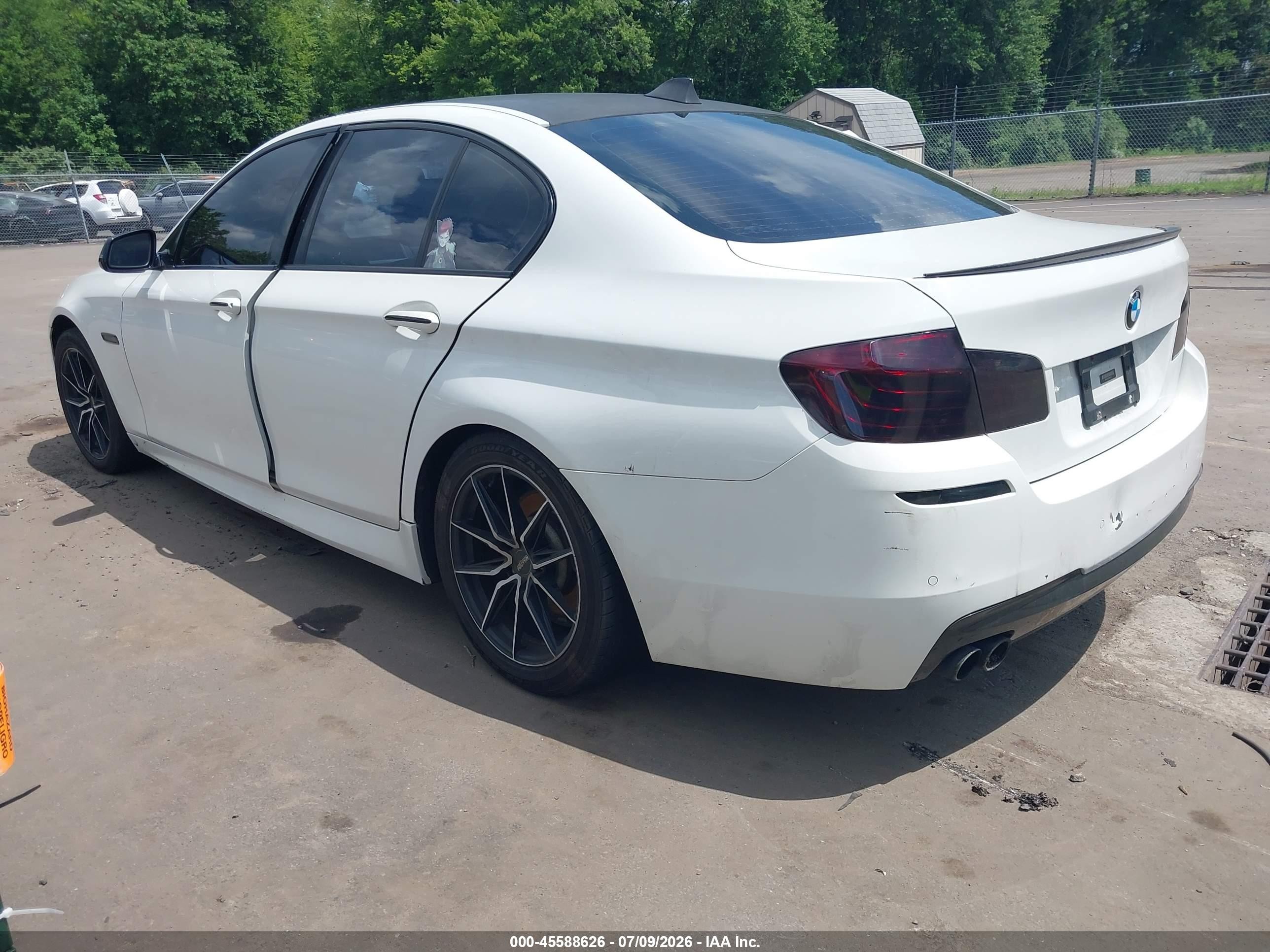 2015 Bmw 528i Xdrive White vin: WBA5A7C58FD621312