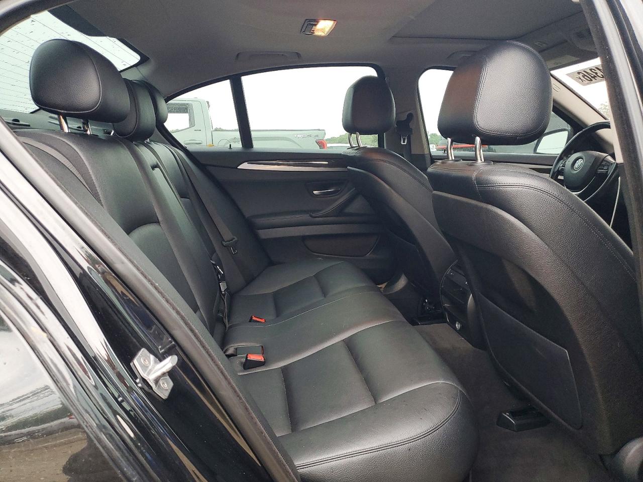 2015 Bmw 528 Xi Черный vin: WBA5A7C58FD621827