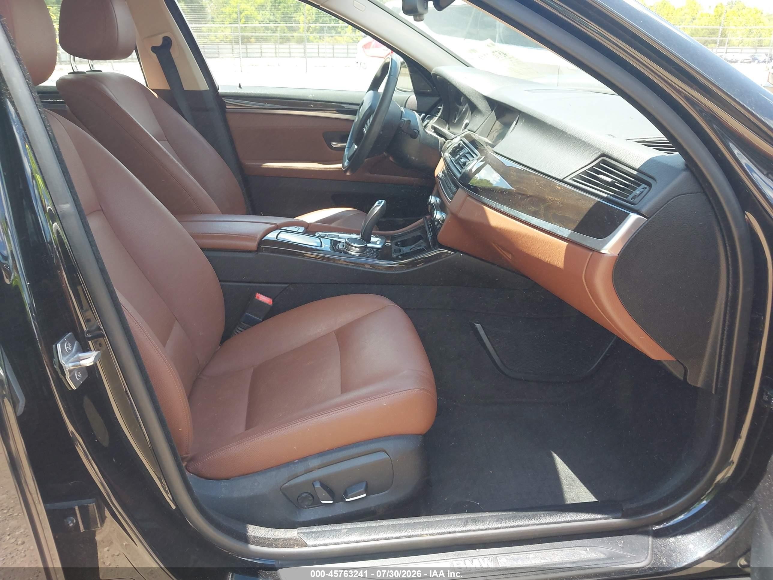 2015 Bmw 528i Xdrive Black vin: WBA5A7C58FD628289