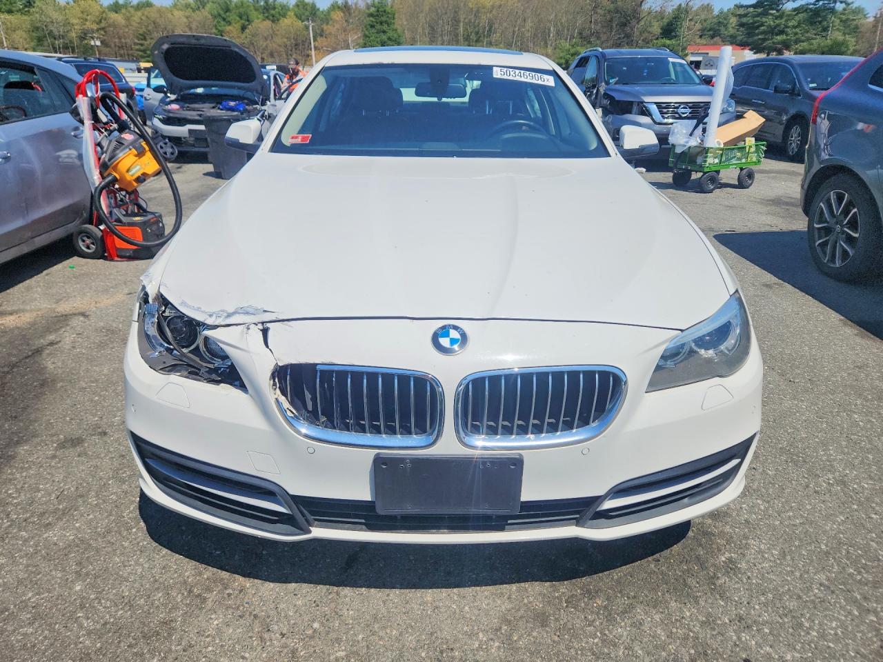 2014 Bmw 528 Xi White vin: WBA5A7C5XED219516