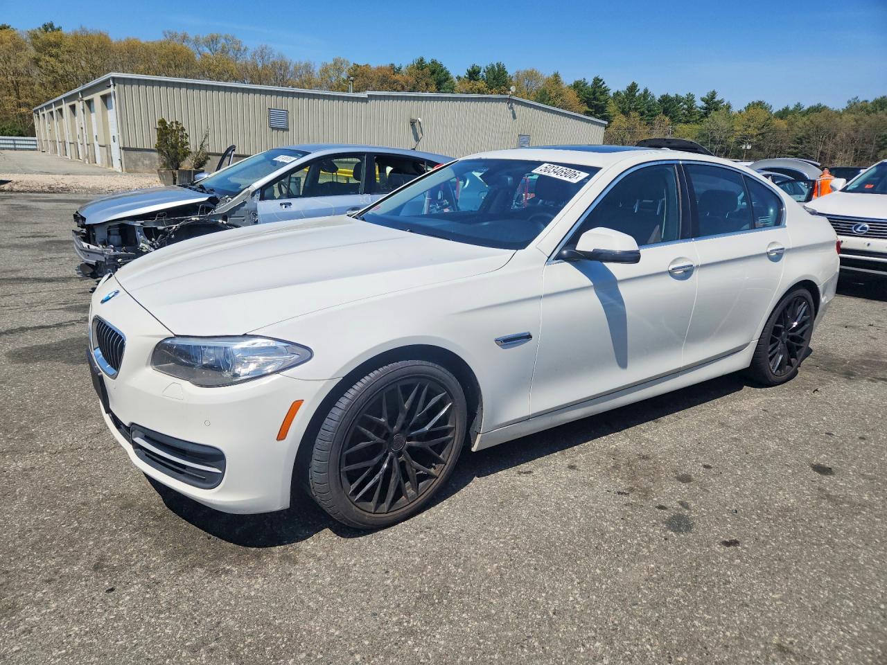 2014 Bmw 528 Xi White vin: WBA5A7C5XED219516