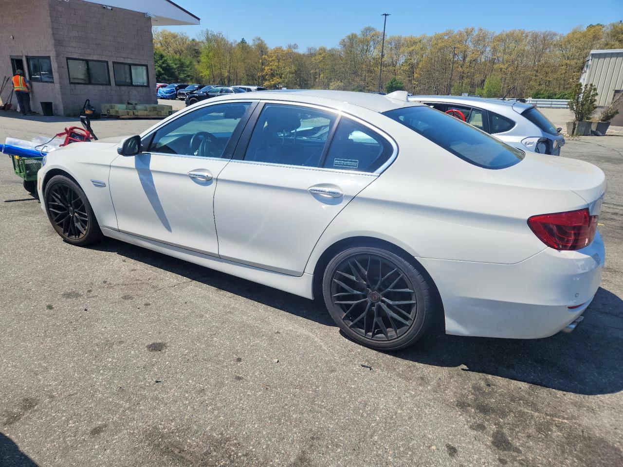2014 Bmw 528 Xi White vin: WBA5A7C5XED219516