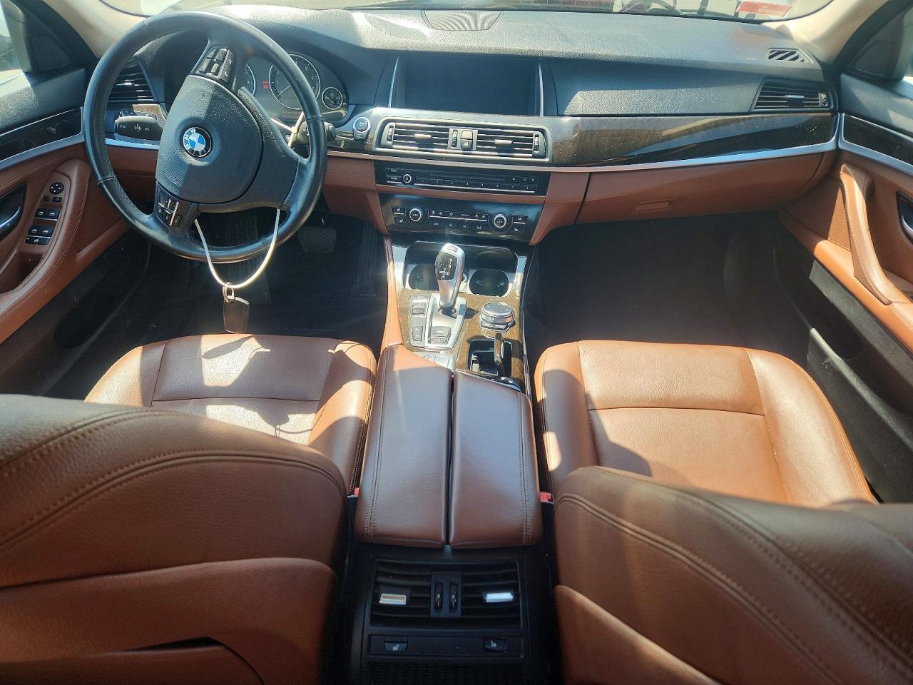 2014 Bmw 528 Xi White vin: WBA5A7C5XED219516