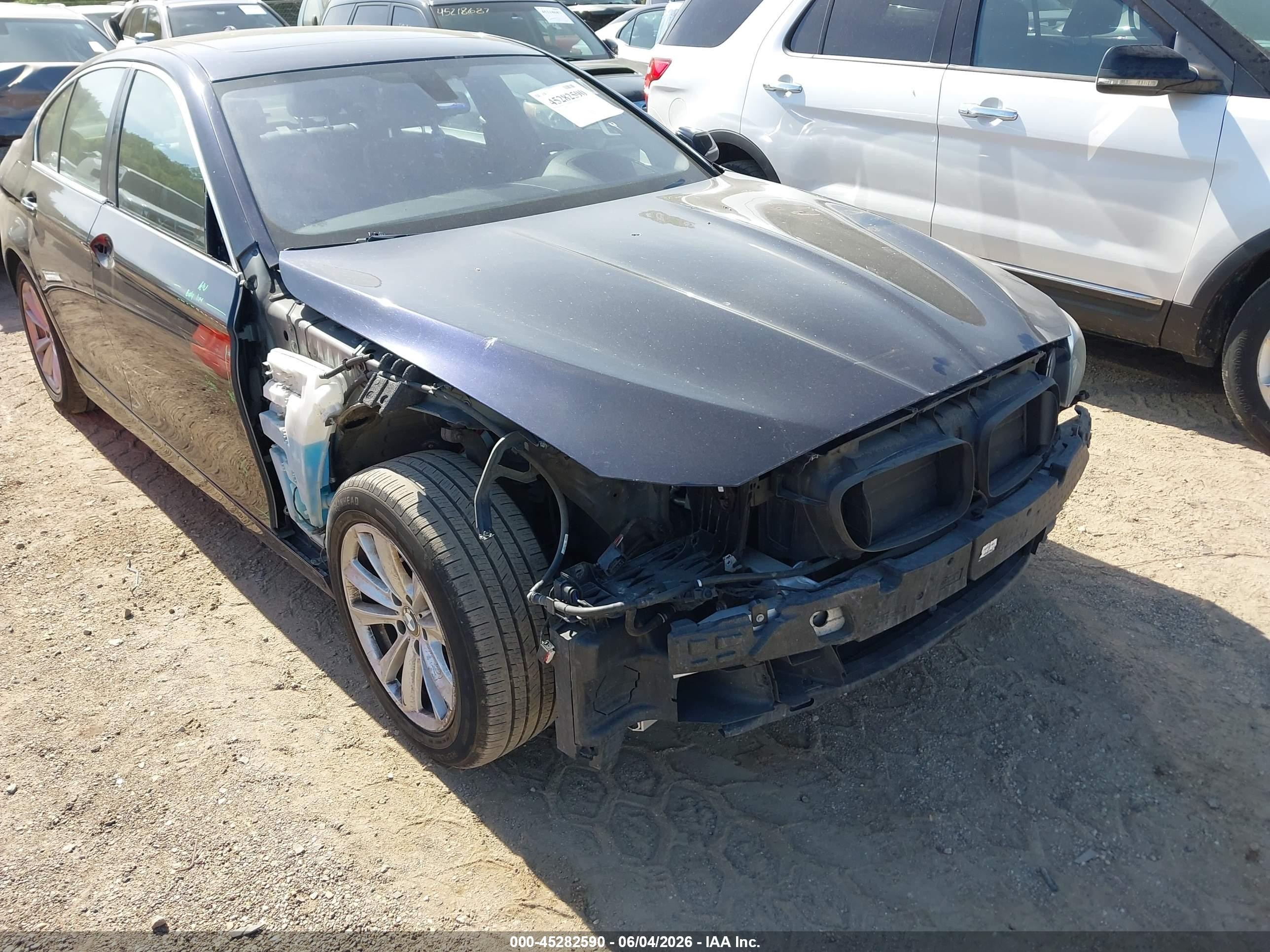 2014 Bmw 528i Xdrive Navy vin: WBA5A7C5XED612268