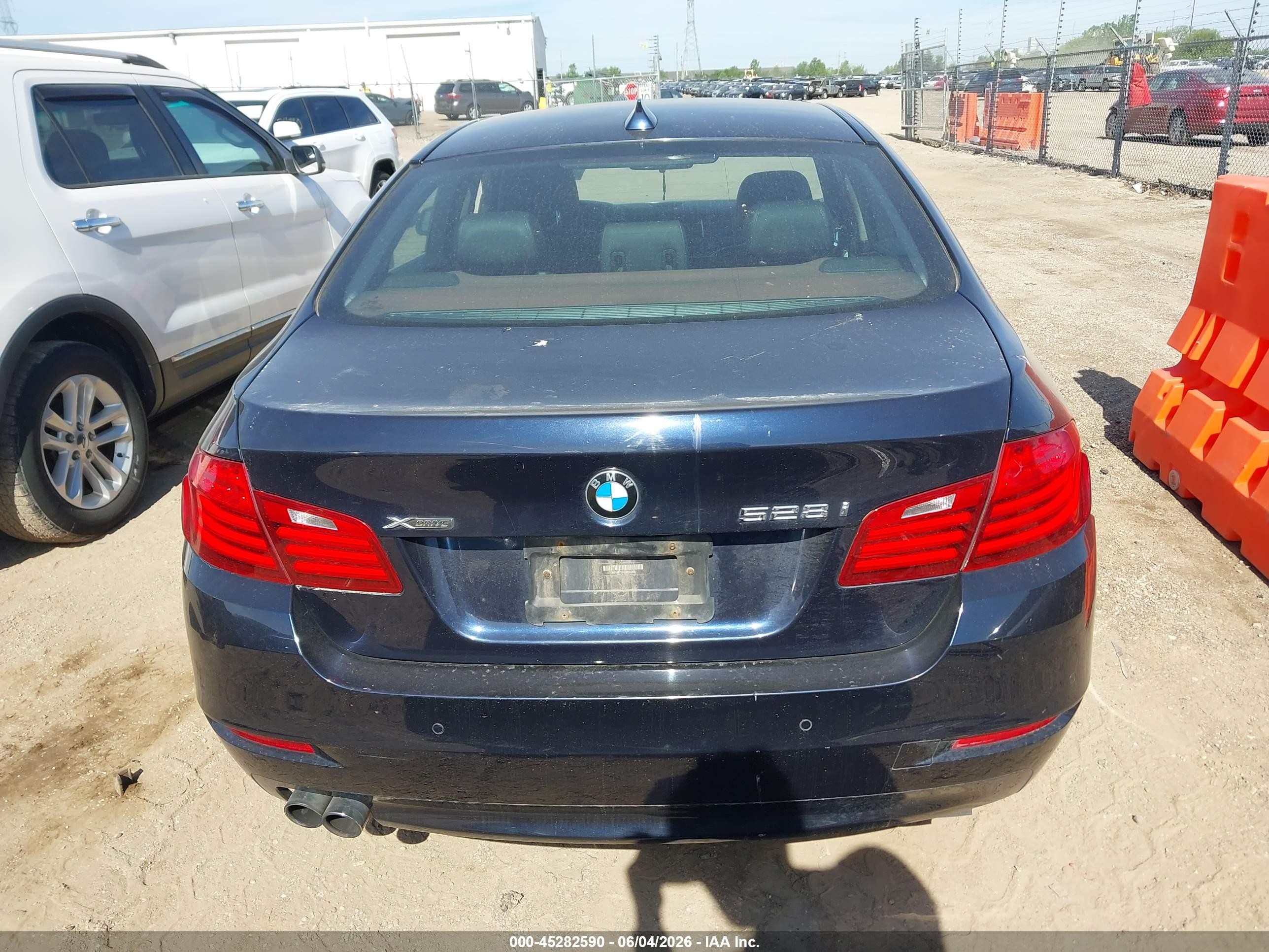 2014 Bmw 528i Xdrive Navy vin: WBA5A7C5XED612268
