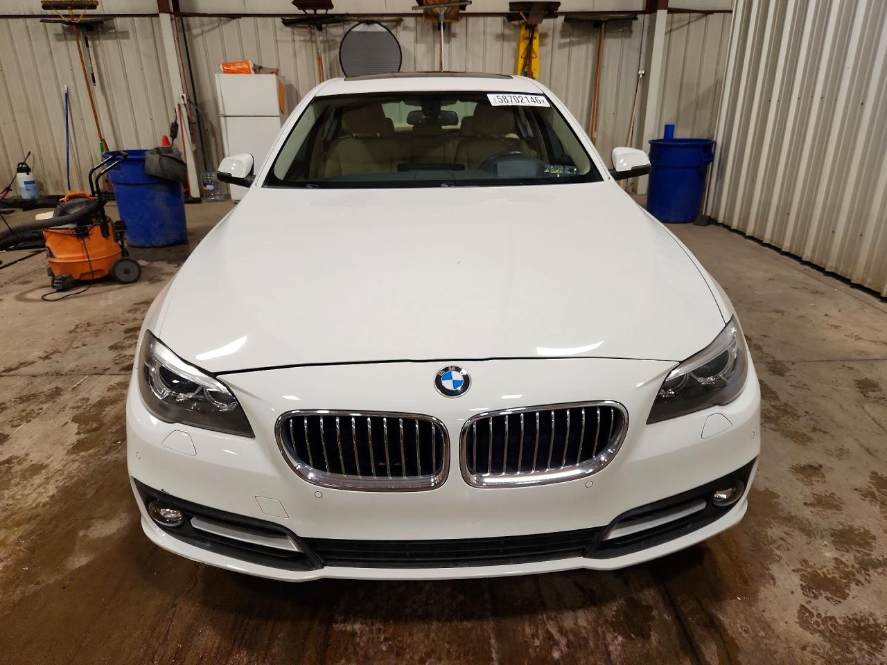 2015 Bmw 528 Xi White vin: WBA5A7C5XFD622610