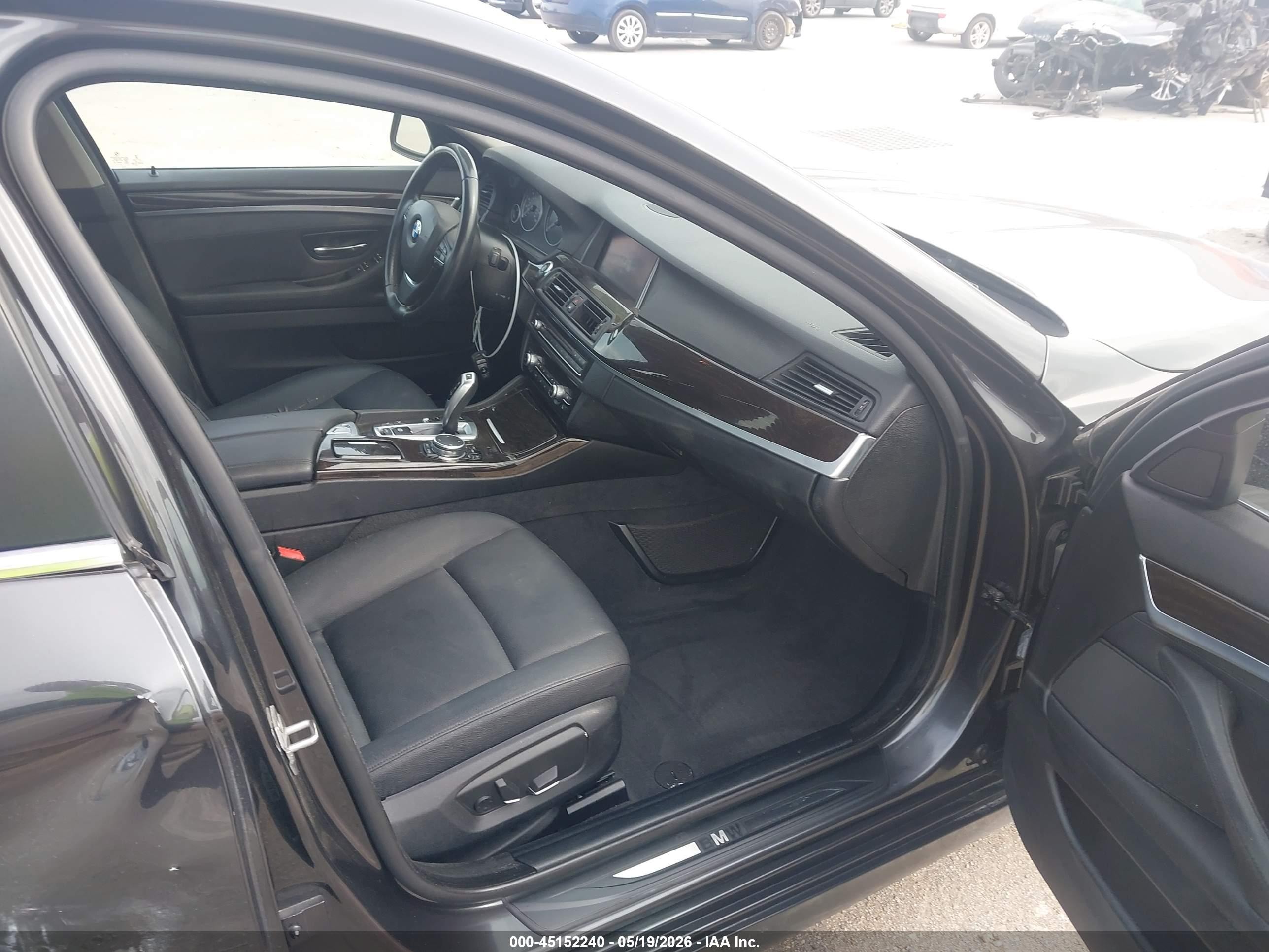 2015 Bmw 528i Xdrive Серый vin: WBA5A7C5XFD627015