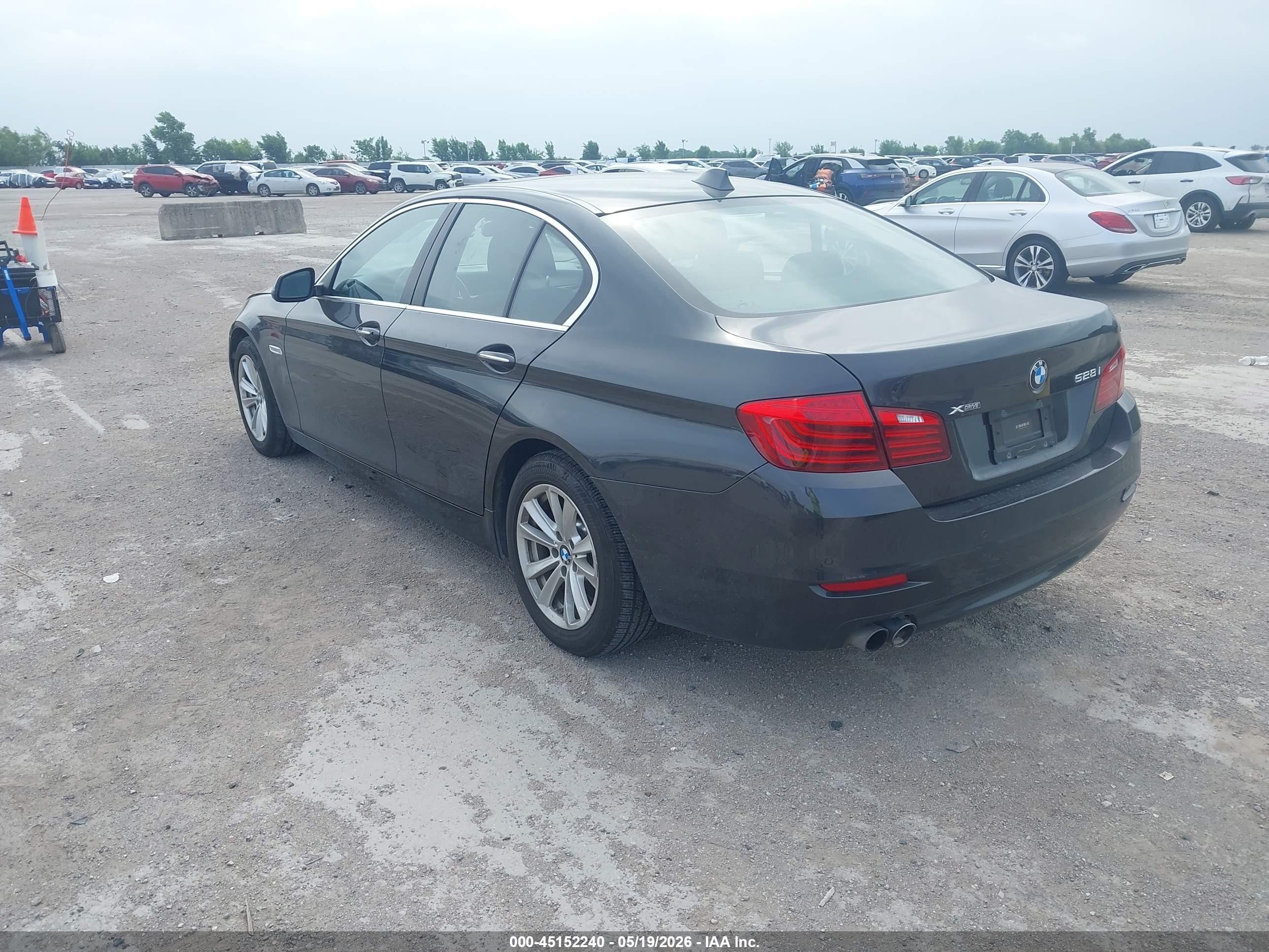 2015 Bmw 528i Xdrive Серый vin: WBA5A7C5XFD627015