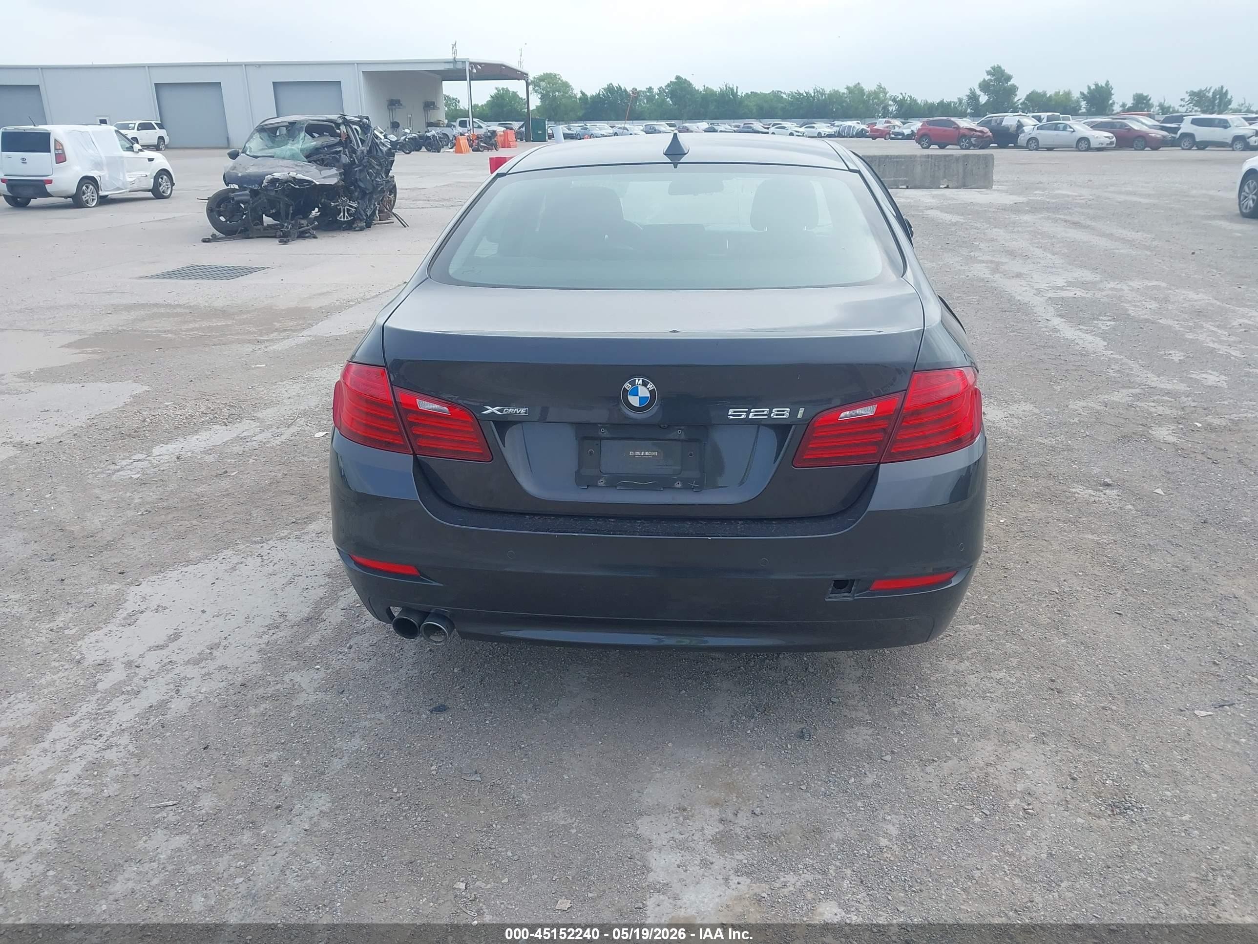 2015 Bmw 528i Xdrive Серый vin: WBA5A7C5XFD627015