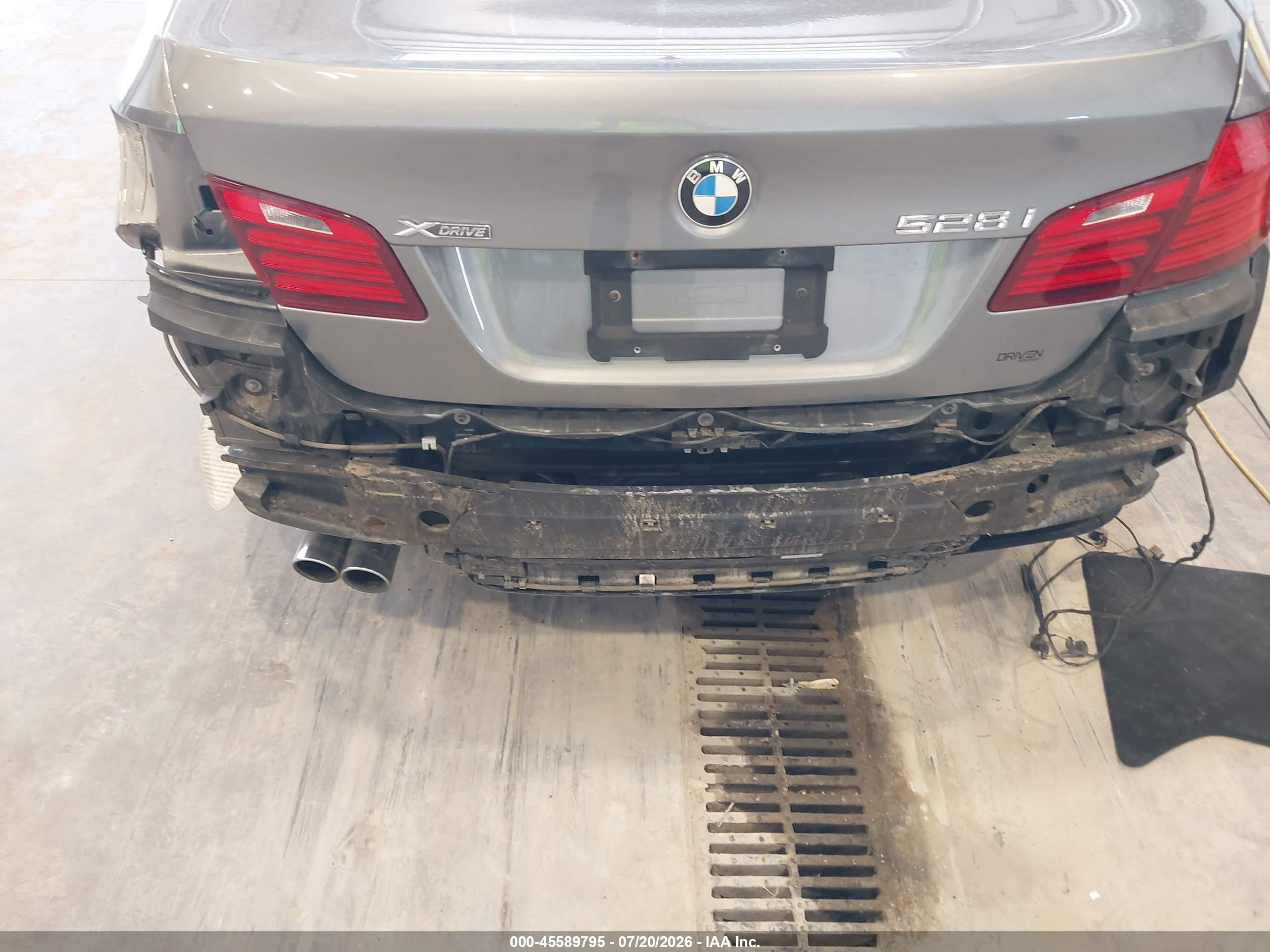 2015 Bmw 528i Xdrive Gray vin: WBA5A7C5XFG143683
