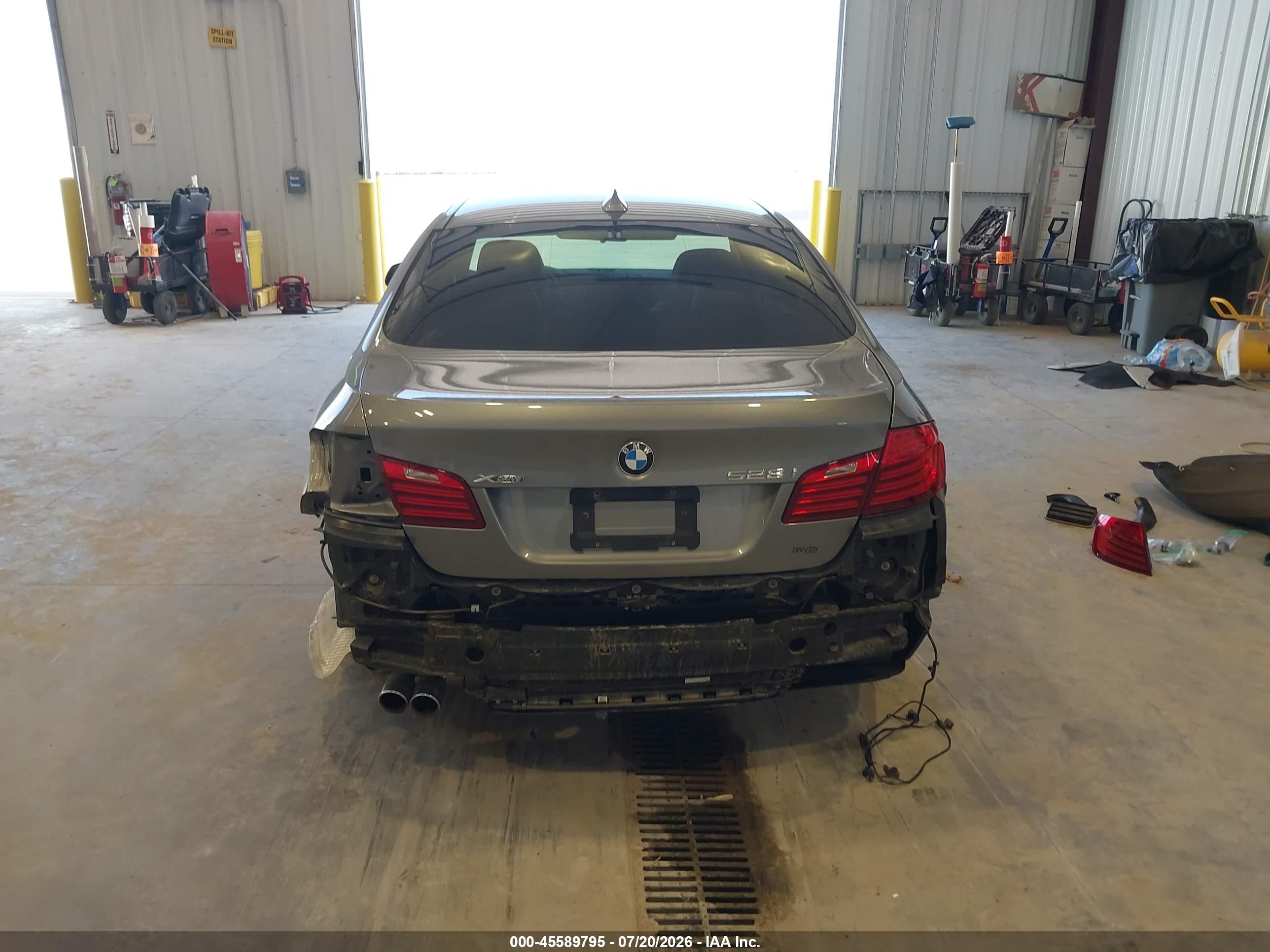 2015 Bmw 528i Xdrive Gray vin: WBA5A7C5XFG143683