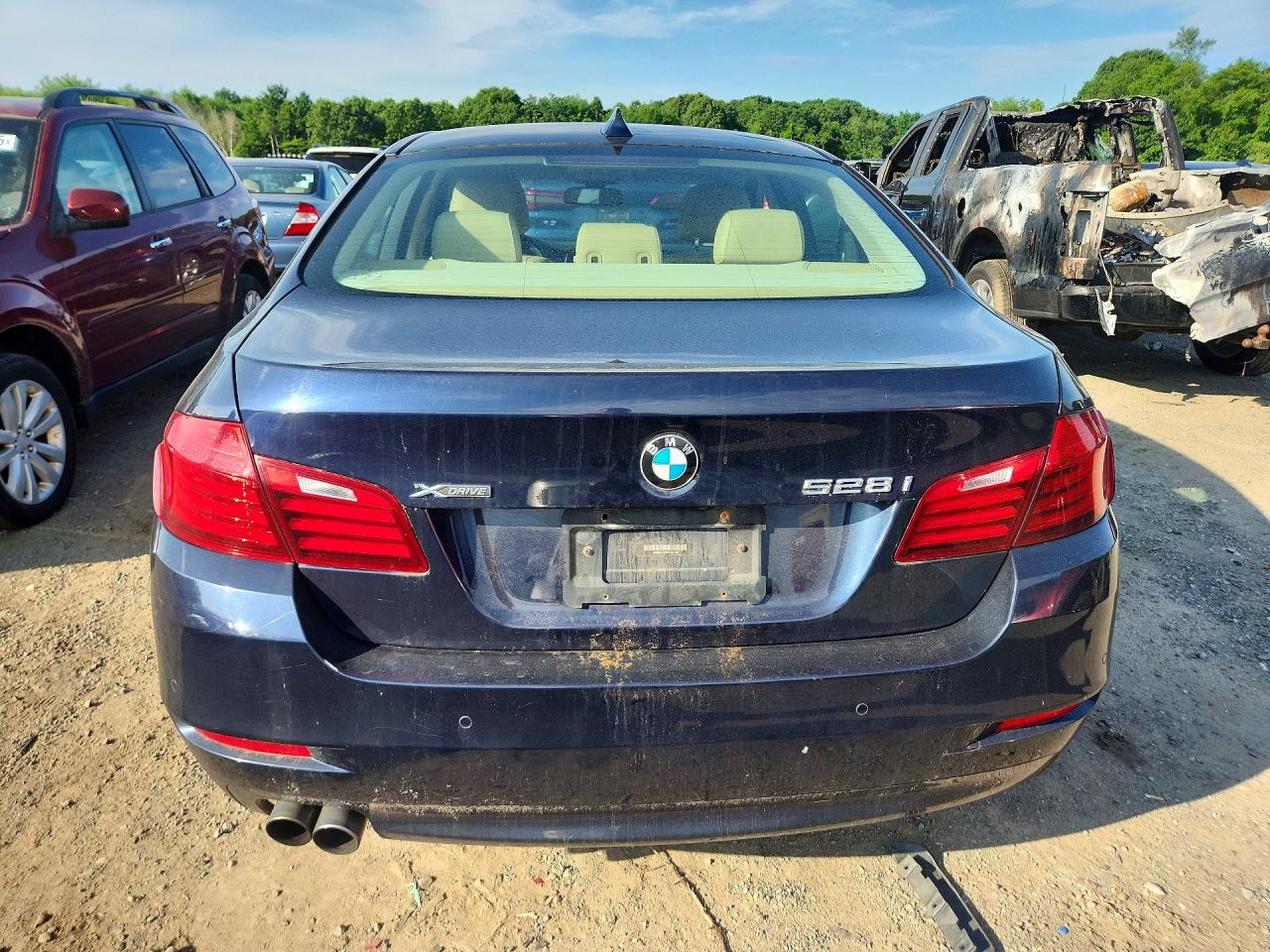 2015 Bmw 528 Xi Blue vin: WBA5A7C5XFG143764