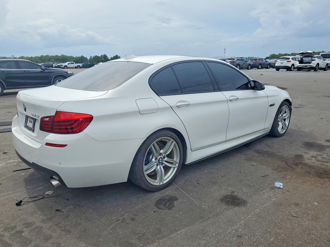 2015 Bmw 535 I White vin: WBA5B1C50FG127941