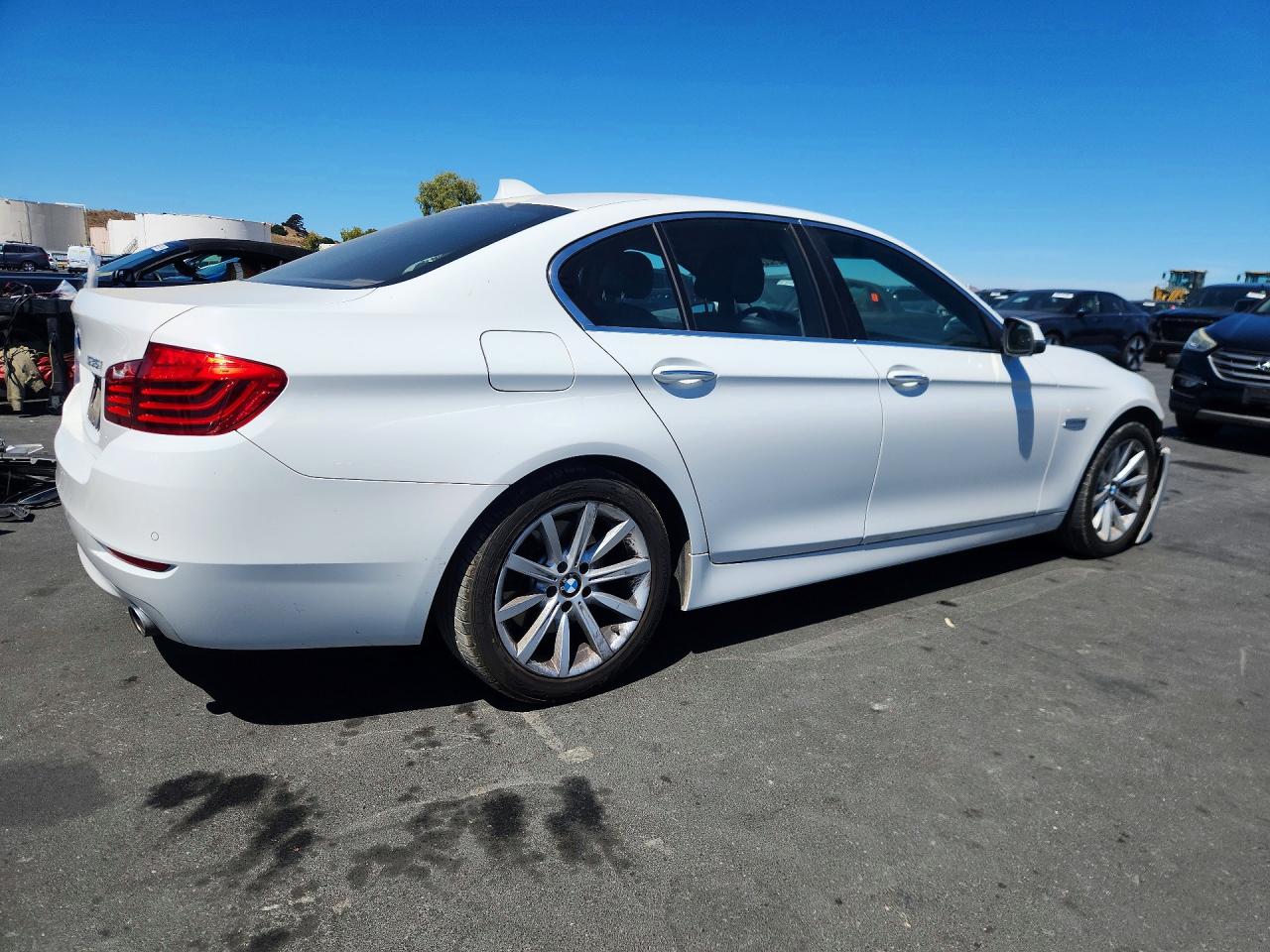 2015 Bmw 535 I White vin: WBA5B1C51FD918707