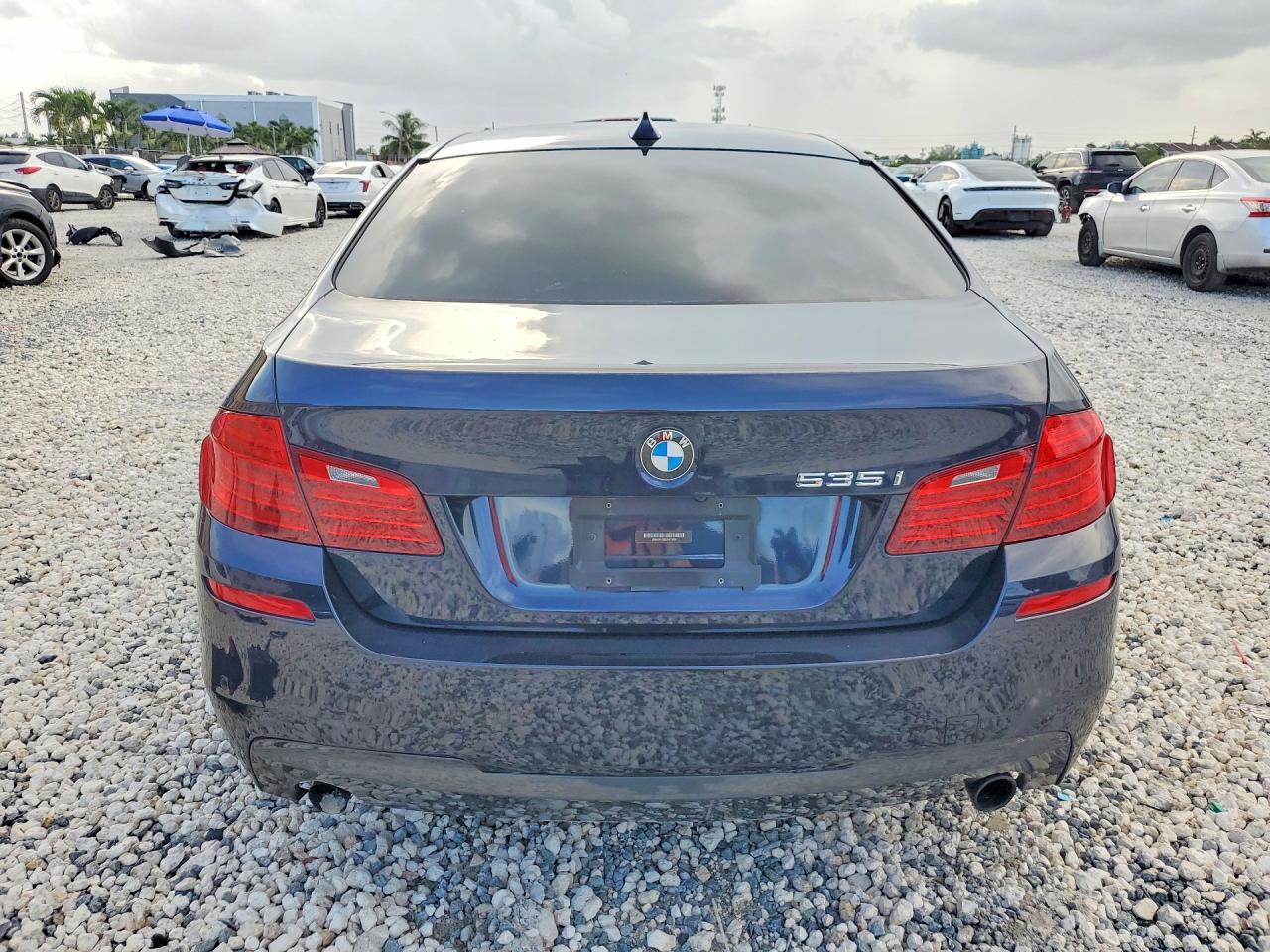 2014 Bmw 535 I Blue vin: WBA5B1C52ED477636
