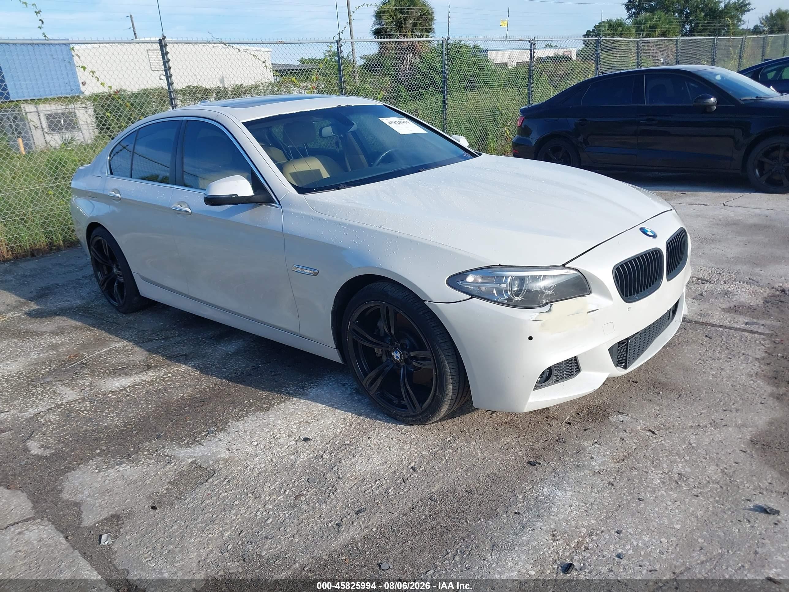 WBA5B1C52FD922376
