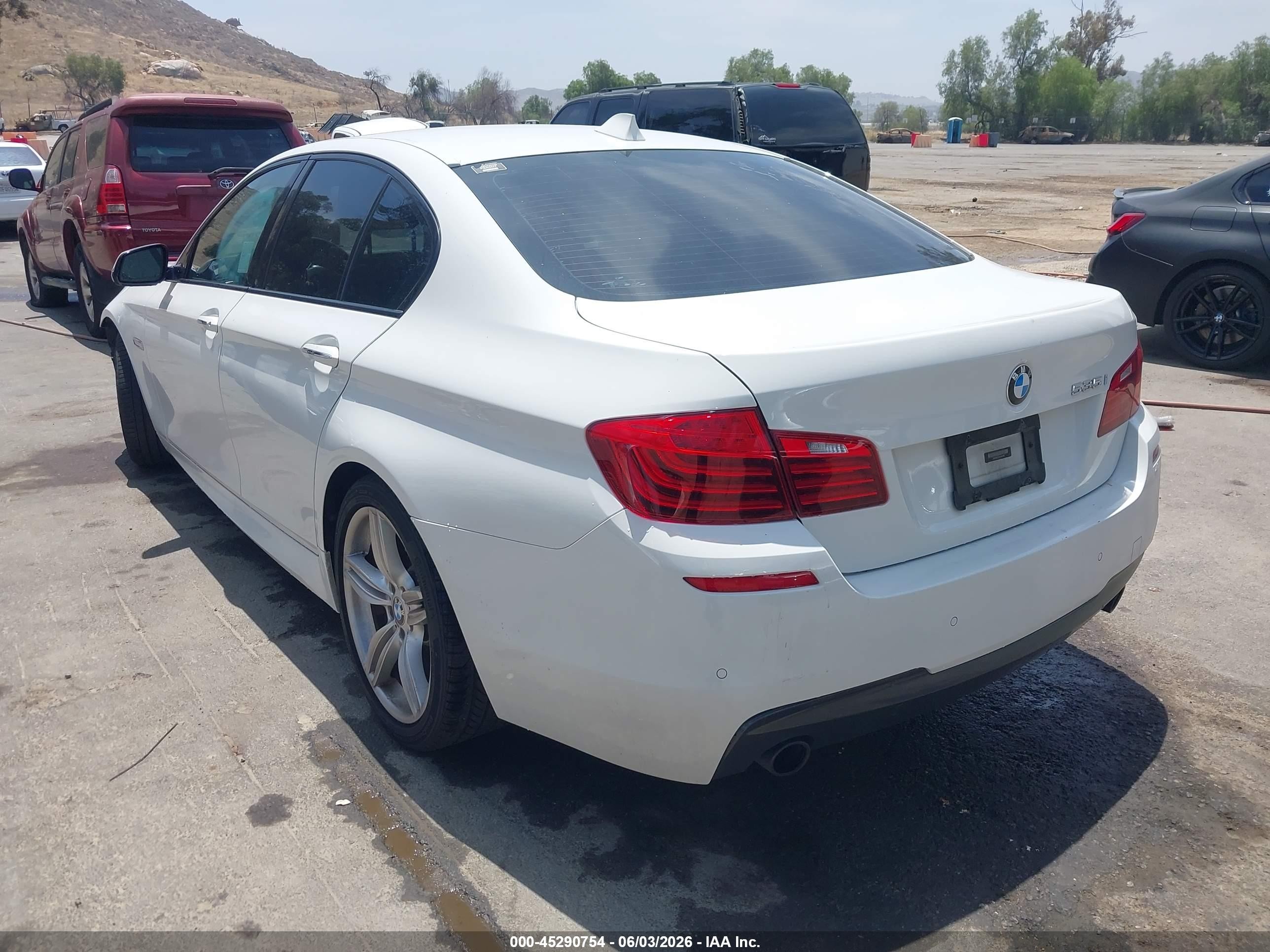 2014 Bmw 535i   White vin: WBA5B1C53ED484188